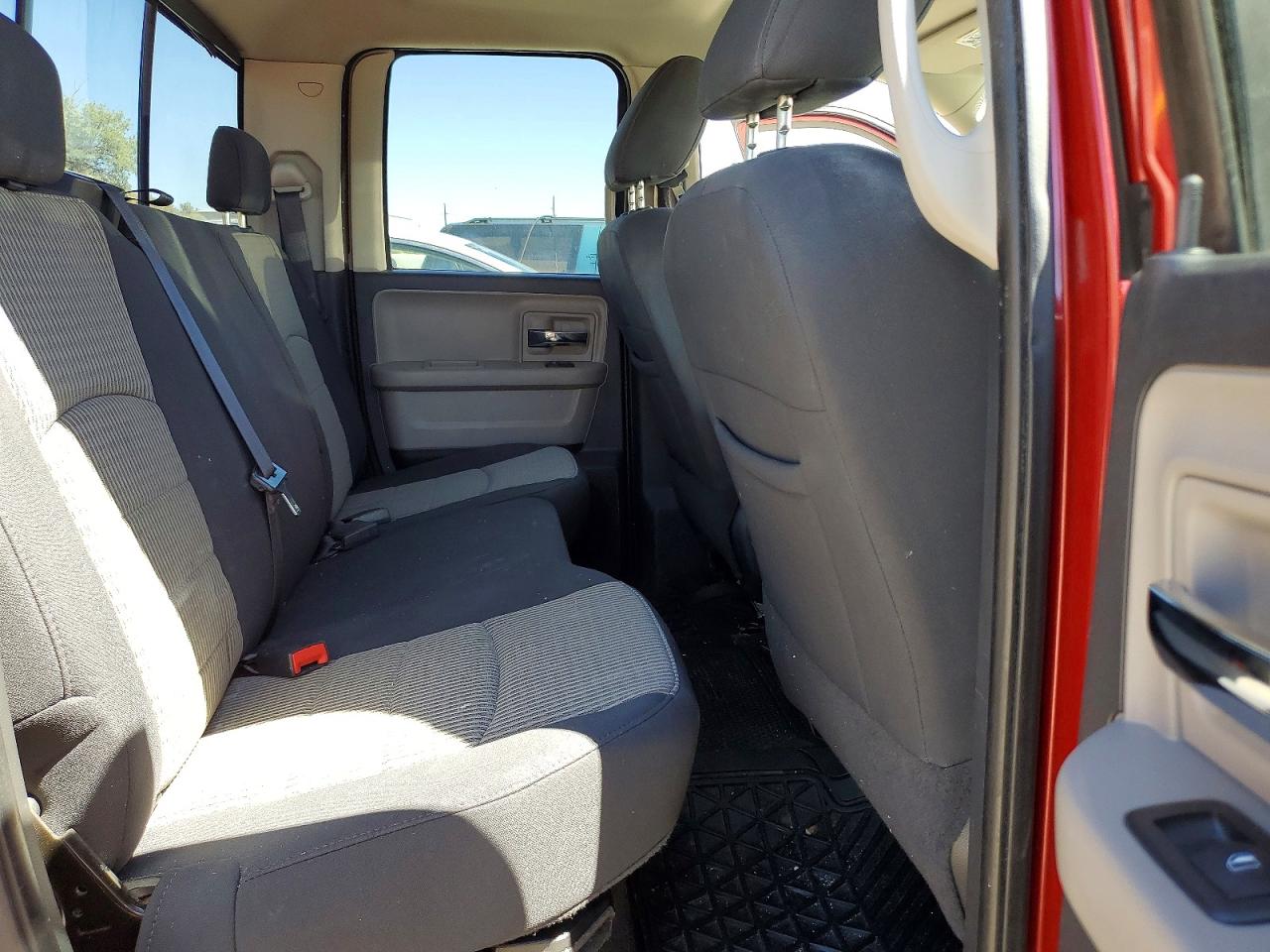 2010 Dodge Ram 1500 Red vin: 1D7RV1GT8AS211277
