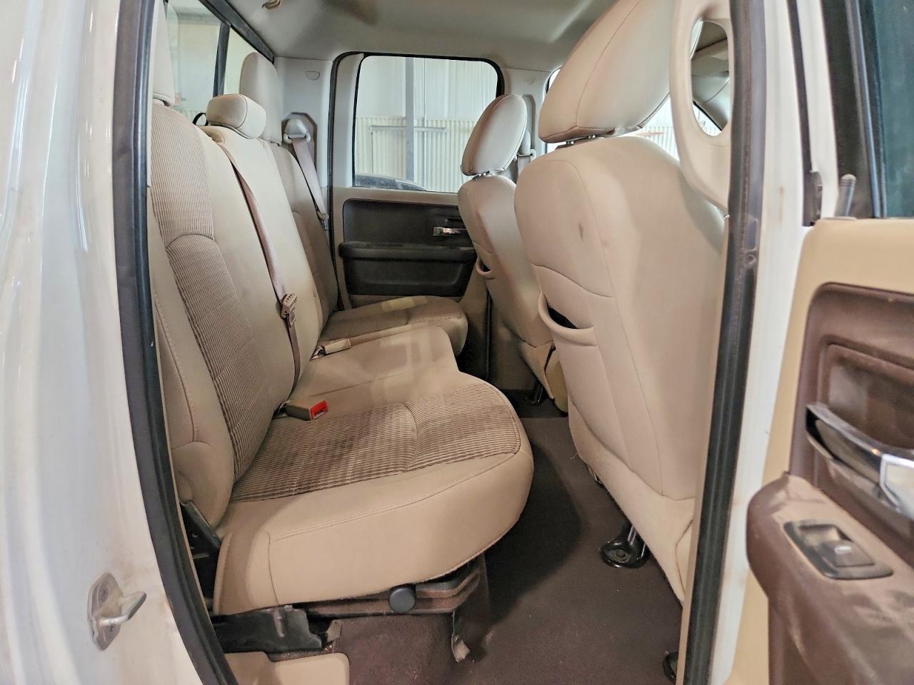 2011 Dodge Ram 1500 Белый vin: 1D7RV1GT8BS532138