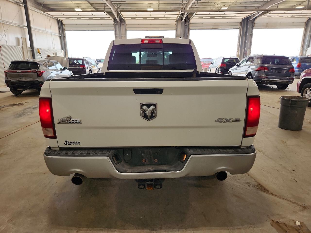 2011 Dodge Ram 1500 Белый vin: 1D7RV1GT8BS532138