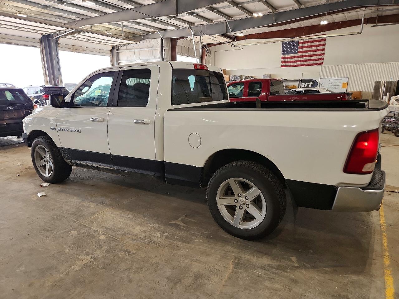 2011 Dodge Ram 1500 Белый vin: 1D7RV1GT8BS532138