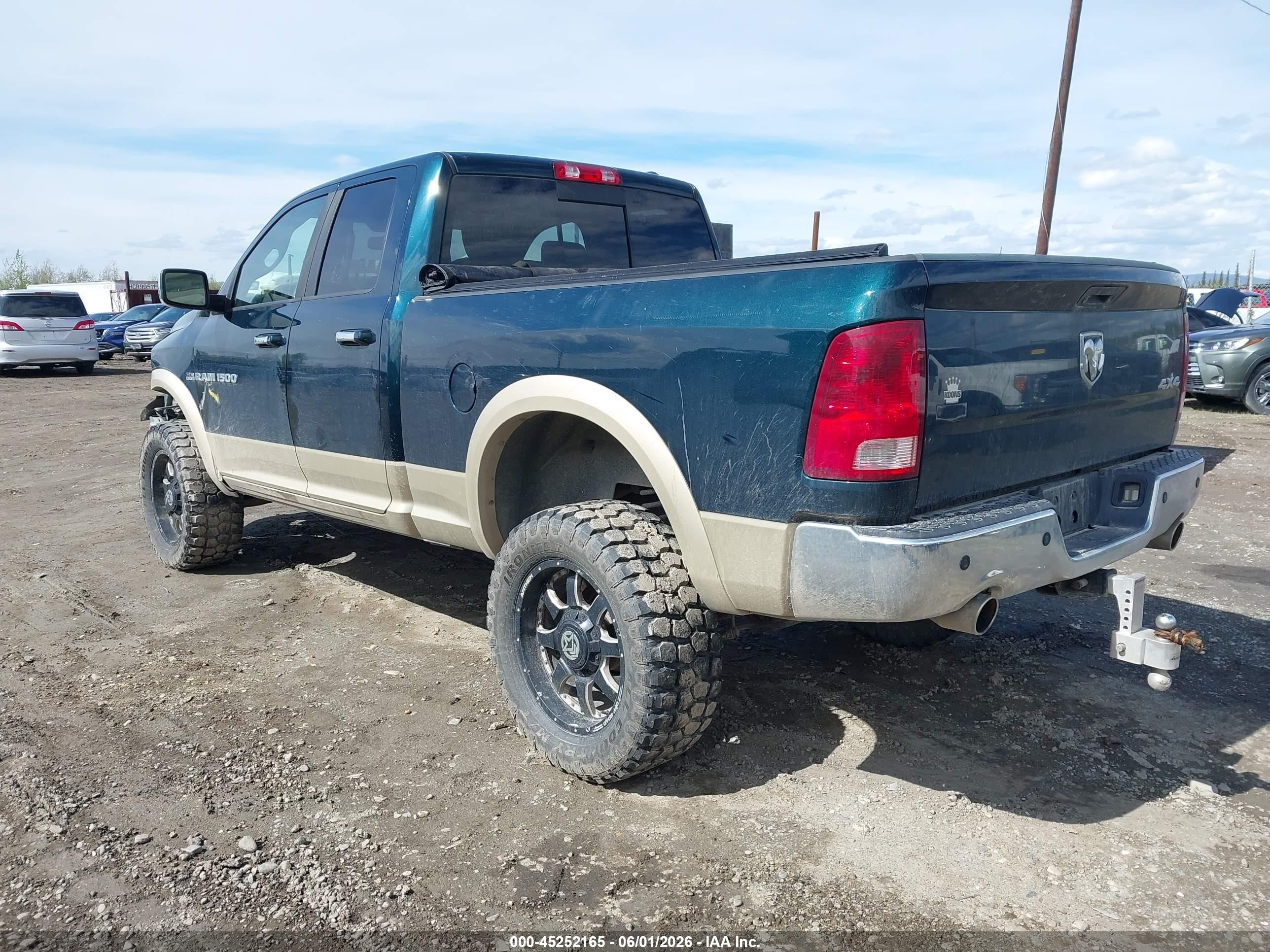 2011 Ram Ram 1500 Laramie Зеленый vin: 1D7RV1GT8BS548792