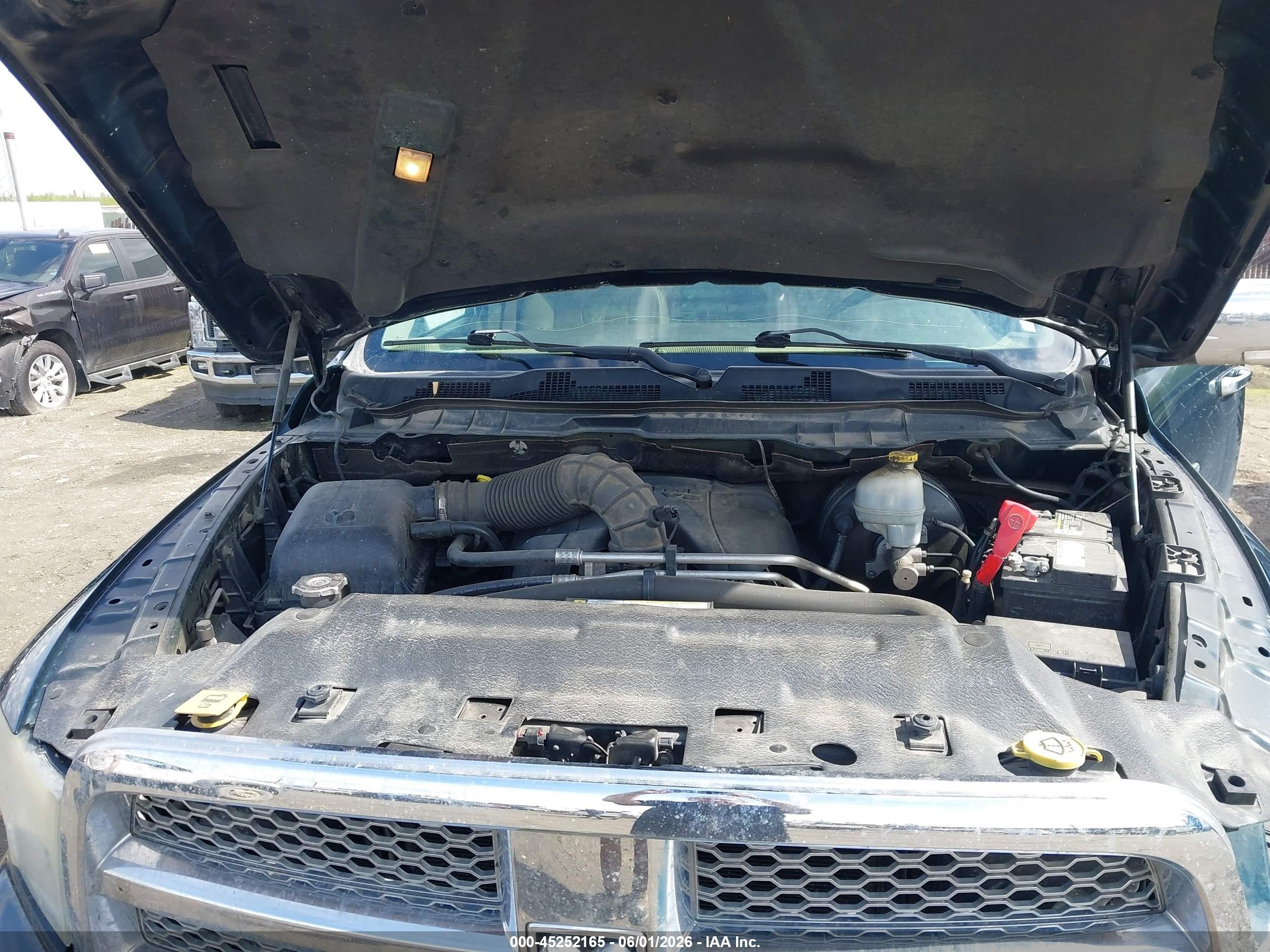 2011 Ram Ram 1500 Laramie Зеленый vin: 1D7RV1GT8BS548792