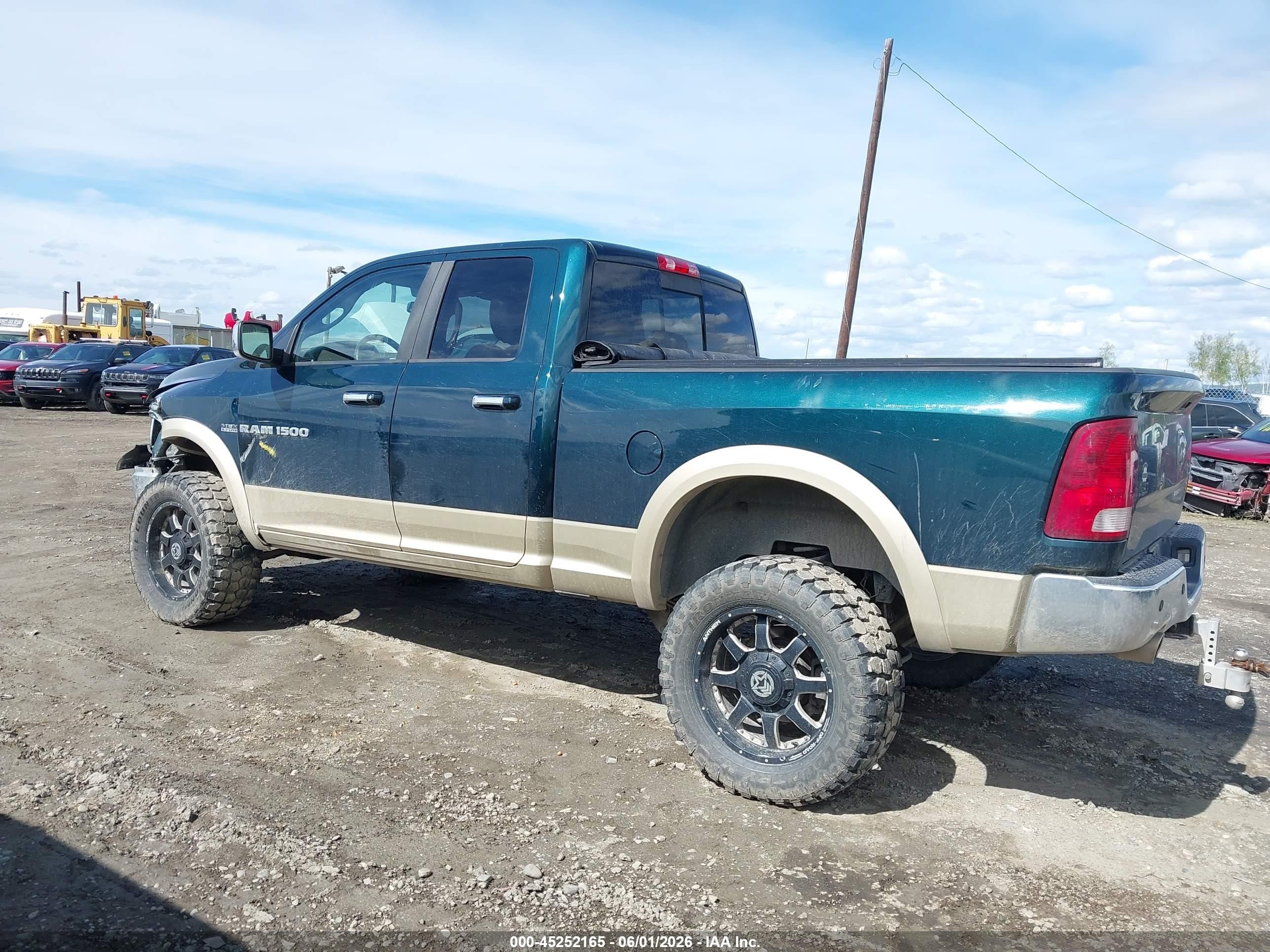2011 Ram Ram 1500 Laramie Зеленый vin: 1D7RV1GT8BS548792