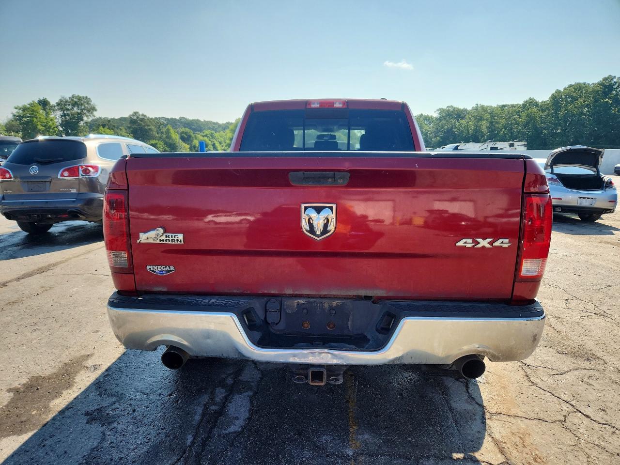 2011 Dodge Ram 1500 Red vin: 1D7RV1GT8BS600258
