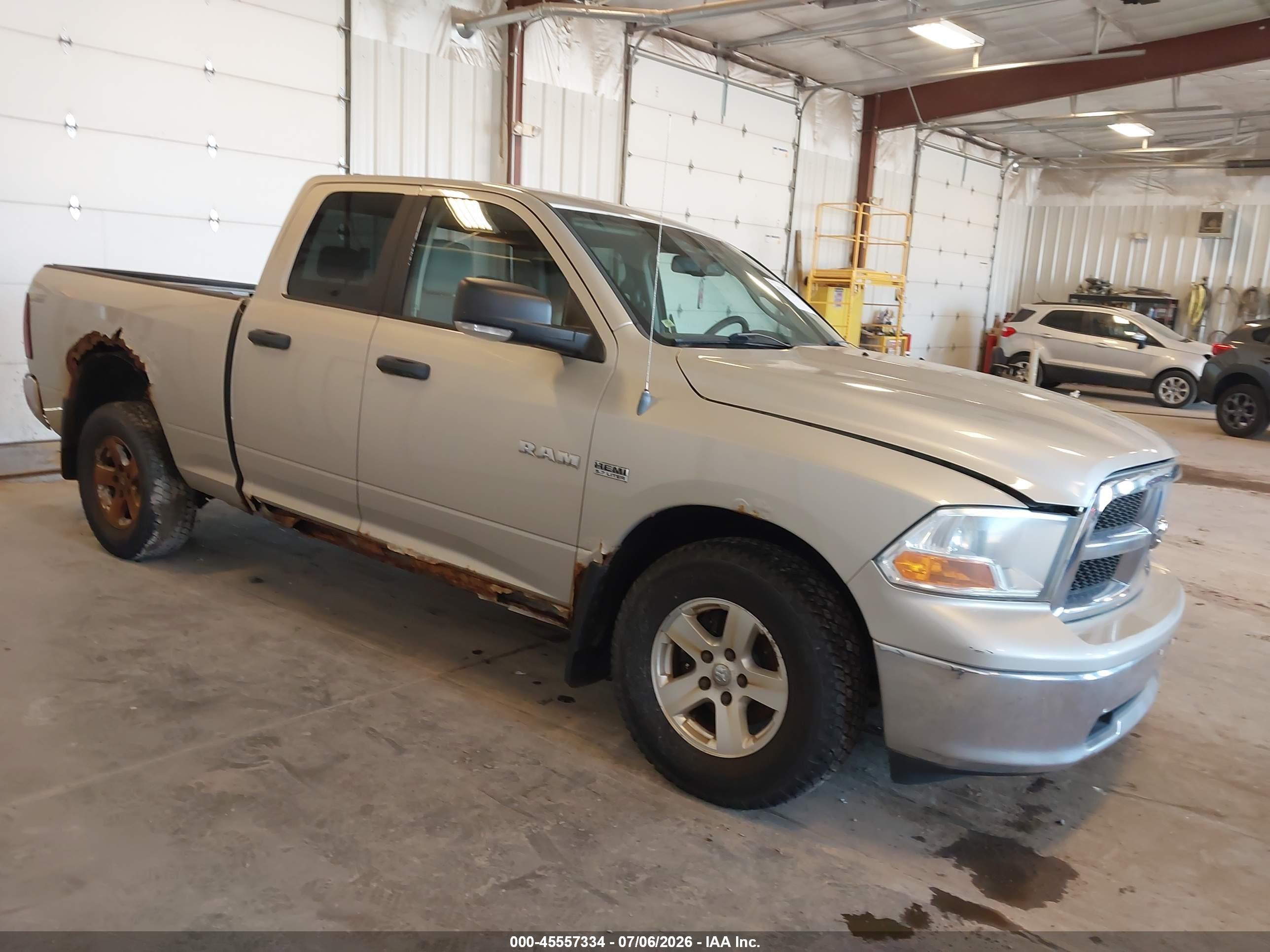 2010 Dodge Ram 1500 Slt Silver vin: 1D7RV1GT9AS233109