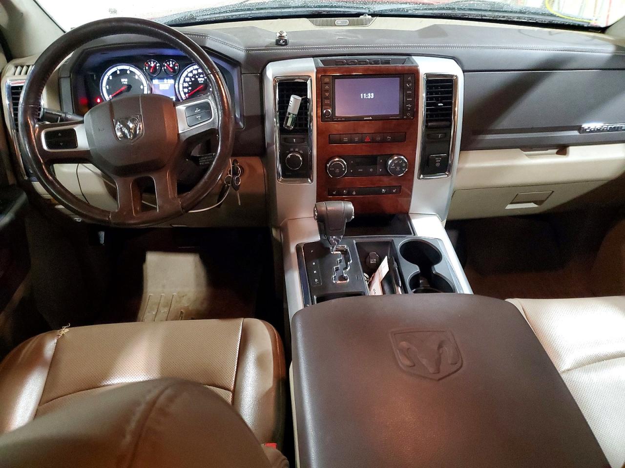 2010 Dodge Ram 1500 Burgundy vin: 1D7RV1GTXAS140986