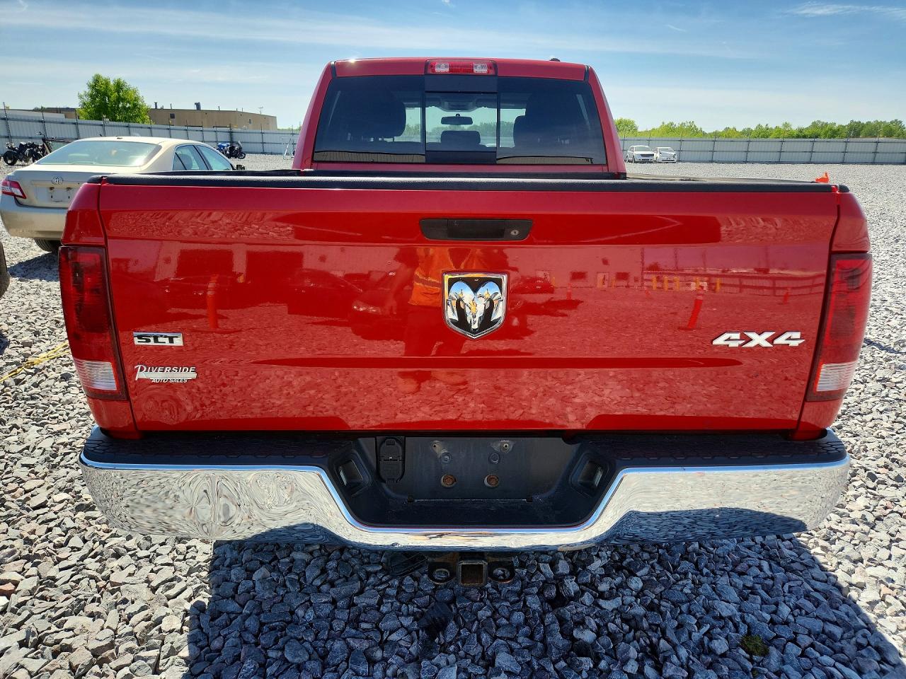 2011 Dodge Ram 1500 Red vin: 1D7RV1GTXBS509170