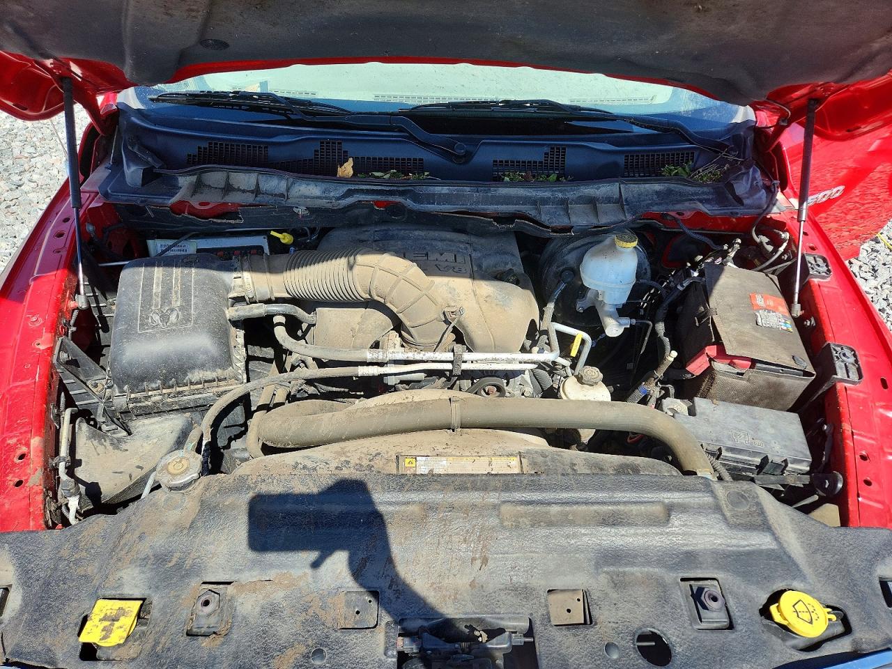 2011 Dodge Ram 1500 Red vin: 1D7RV1GTXBS509170
