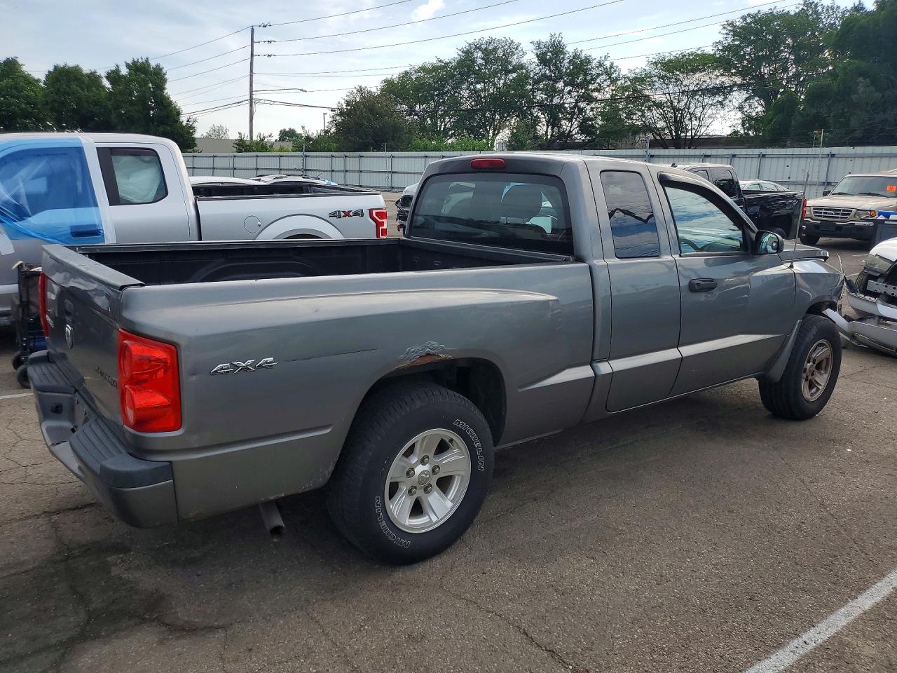 2011 Dodge Dakota St Gray vin: 1D7RW2BK0BS712991