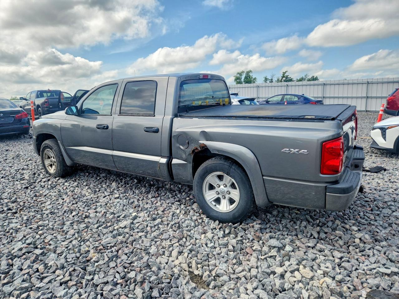 2011 Dodge Dakota Slt Серый vin: 1D7RW3GK1BS676436