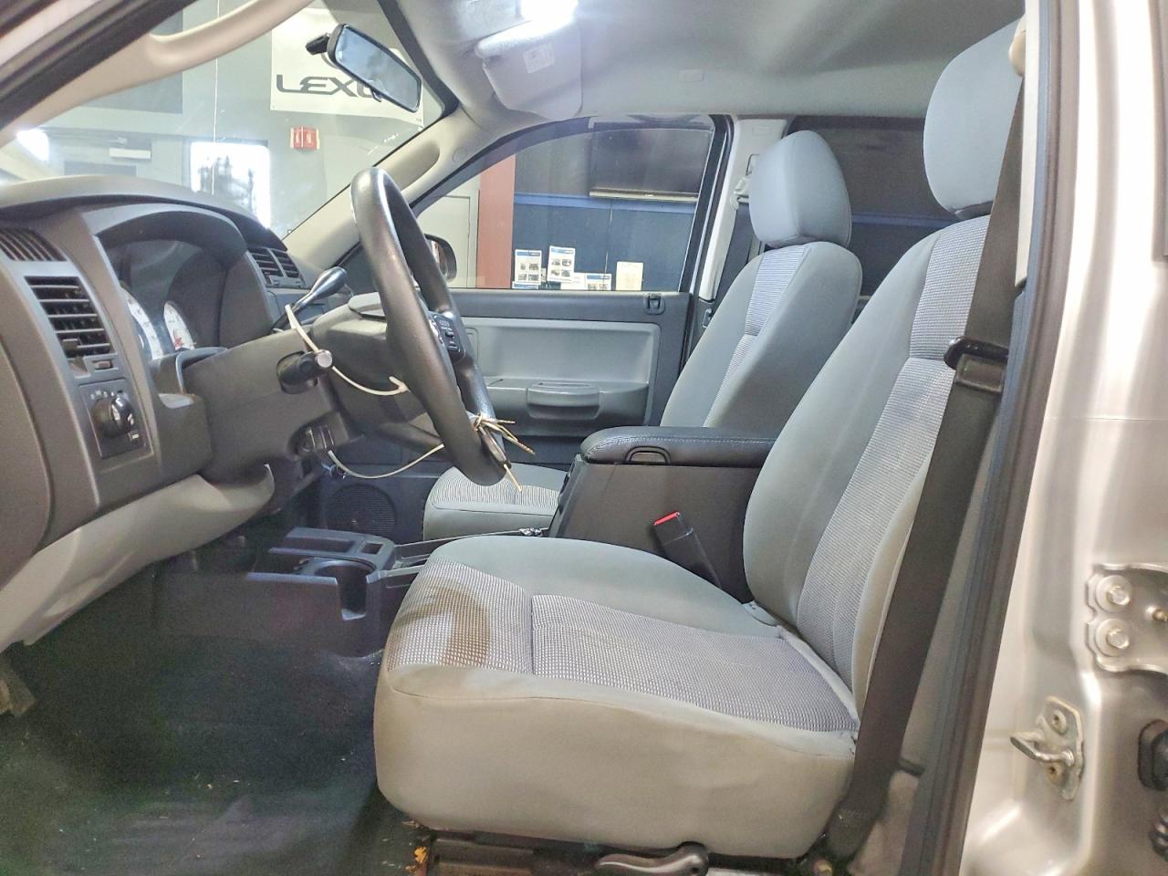 2011 Dodge Dakota Slt Silver vin: 1D7RW3GK7BS592671