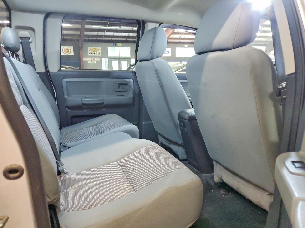 2011 Dodge Dakota Slt Silver vin: 1D7RW3GK7BS592671