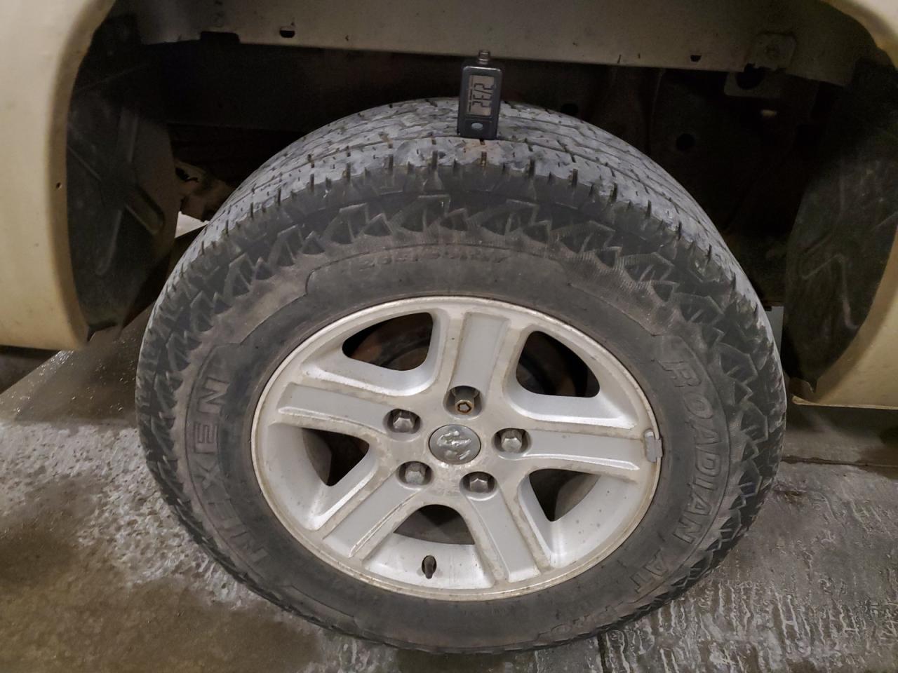 2011 Dodge Dakota Slt Золотой vin: 1D7RW3GK8BS701722 Damage: Right Rear Wheel, Curb Rash, > 12 Inches