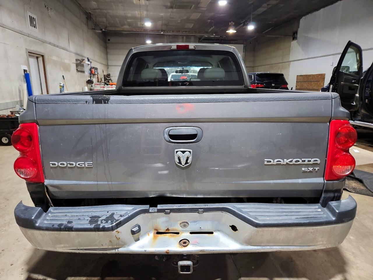 2011 Dodge Dakota Slt Серый vin: 1D7RW3GK9BS686972