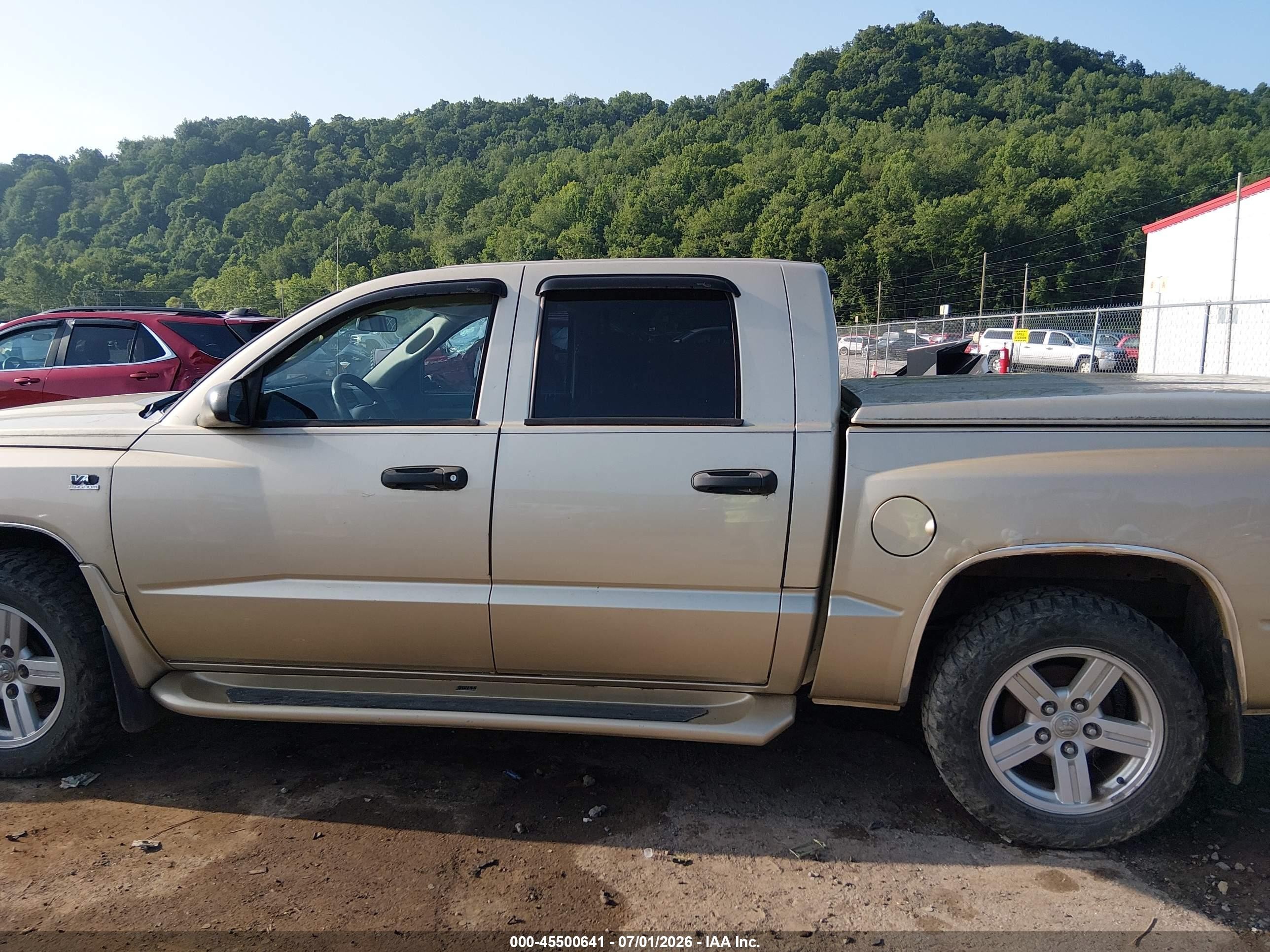 2011 Ram Dakota Bighorn/lonestar Gold vin: 1D7RW3GP0BS619950