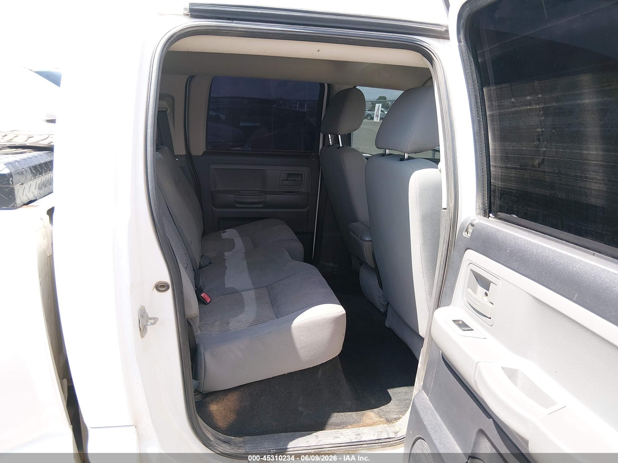 2011 Ram Dakota Bighorn/lonestar White vin: 1D7RW3GP4BS649811