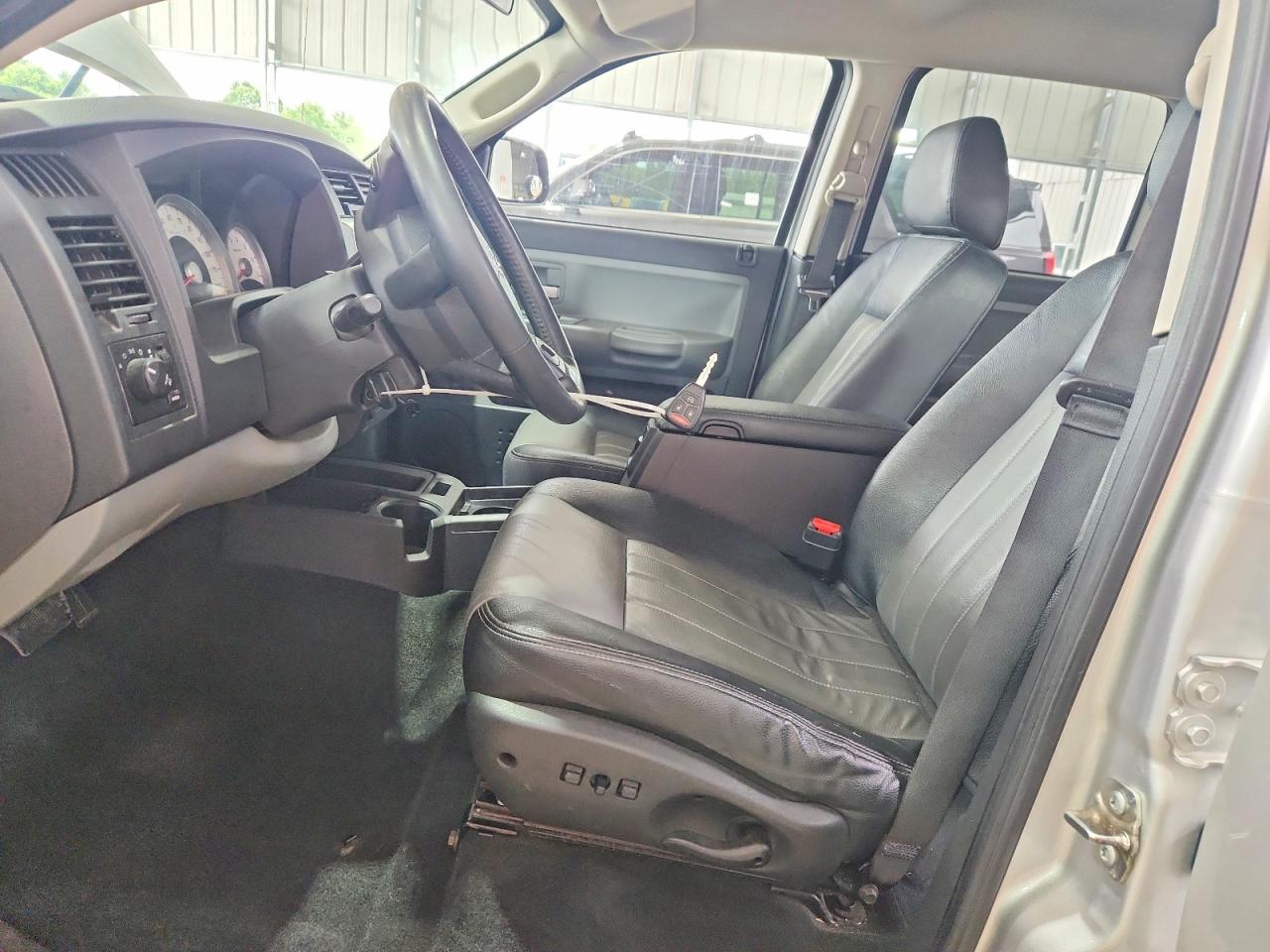 2011 Dodge Dakota Laramie Silver vin: 1D7RW5GP6BS633959