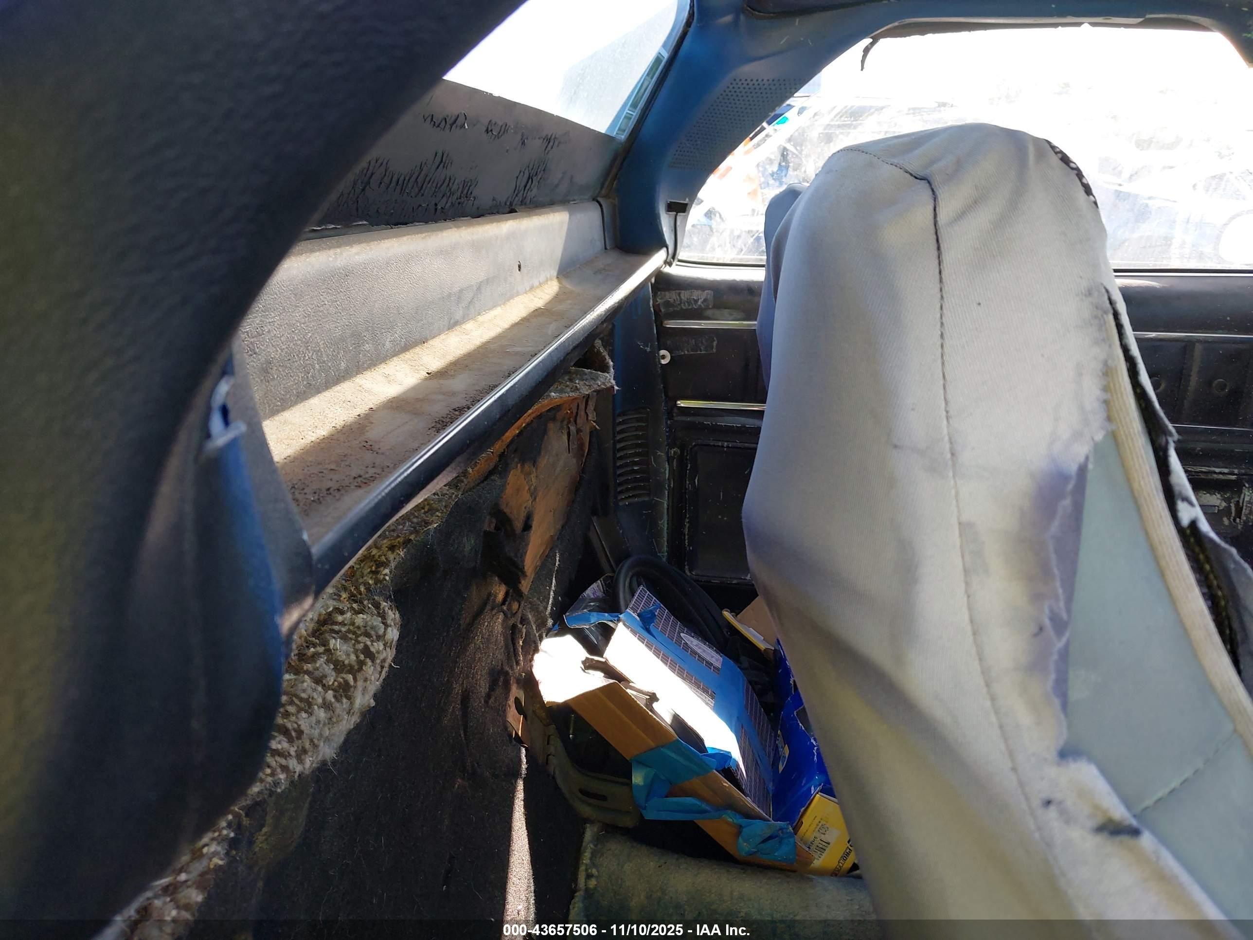 1977 Chevrolet El Camino   Серый vin: 1D80L7Z428082    