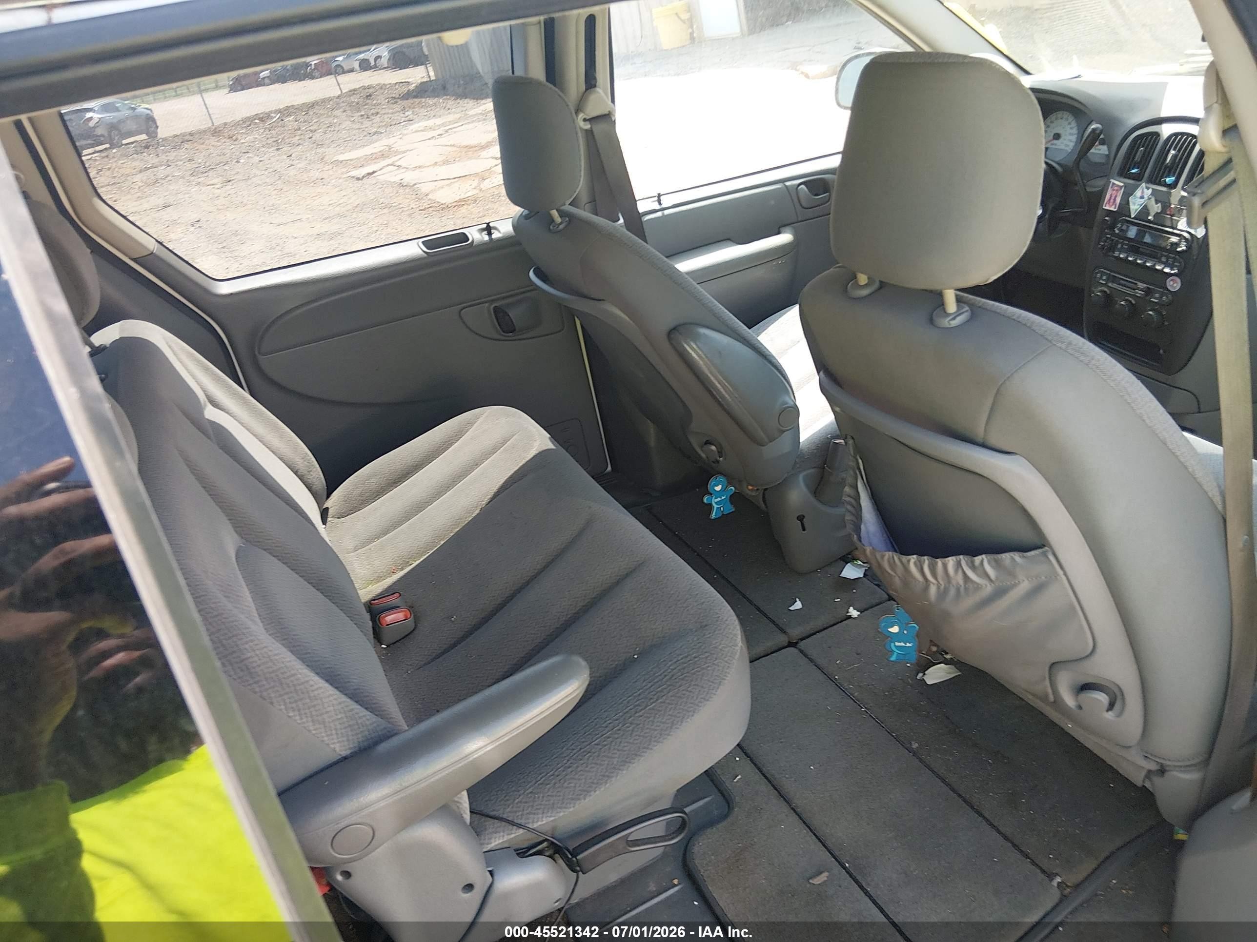 2006 Dodge Grand Caravan Se White vin: 1D8GP24E66B650803