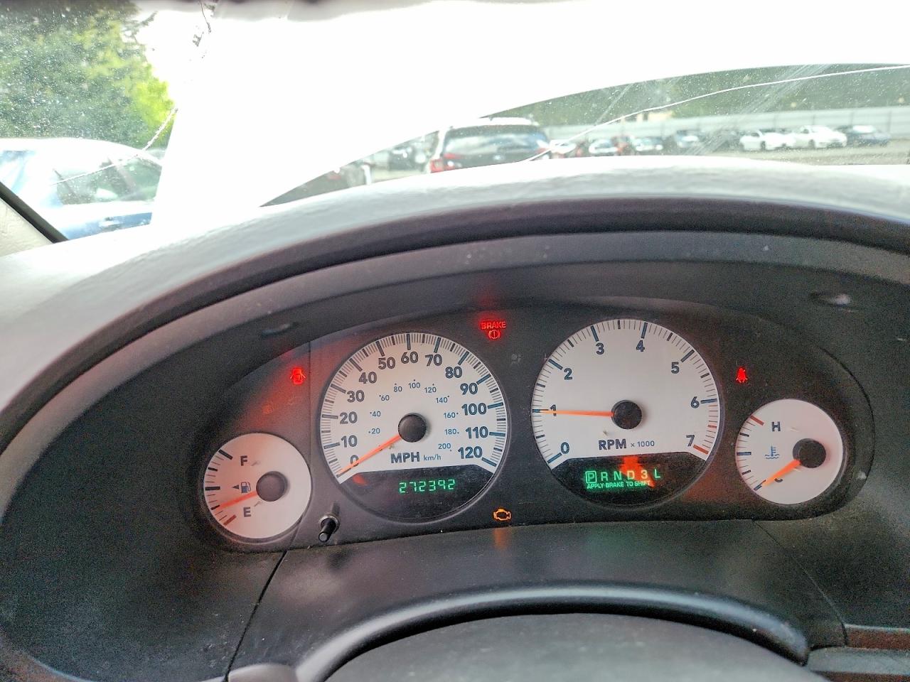 2005 Dodge Grand Caravan Se Белый vin: 1D8GP24RX5B418836