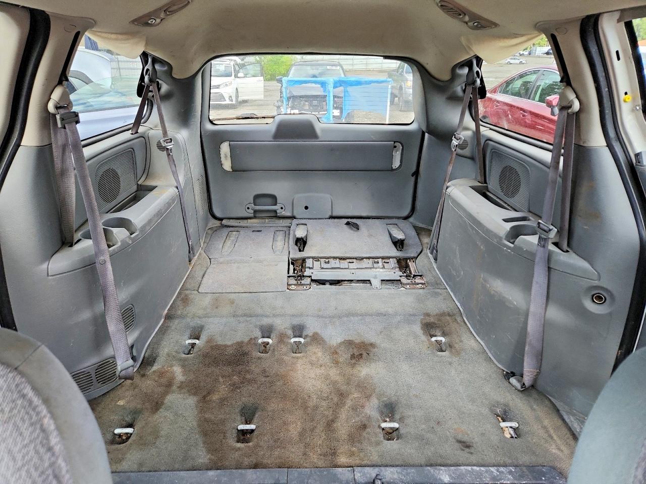 2005 Dodge Grand Caravan Se Белый vin: 1D8GP24RX5B418836