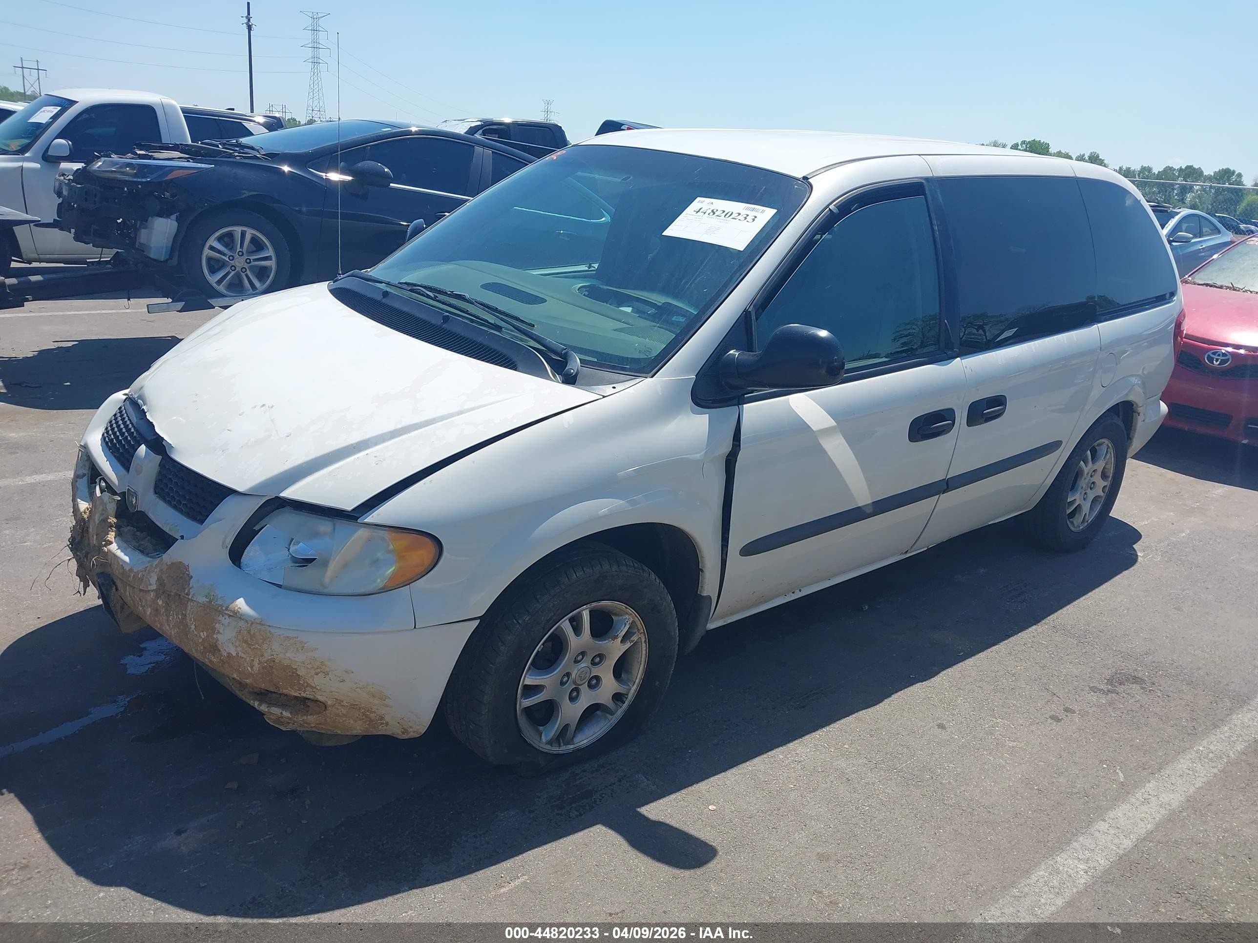 2003 Dodge Caravan Se White vin: 1D8GP25353B245671