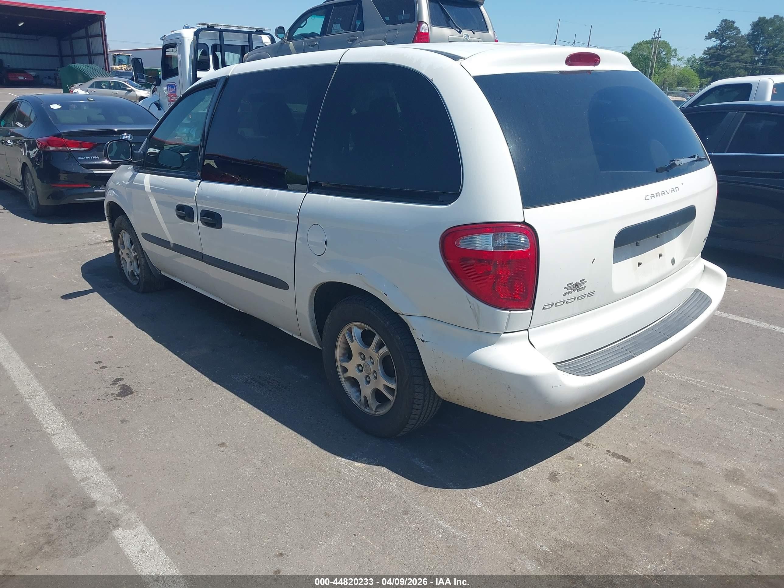 2003 Dodge Caravan Se White vin: 1D8GP25353B245671