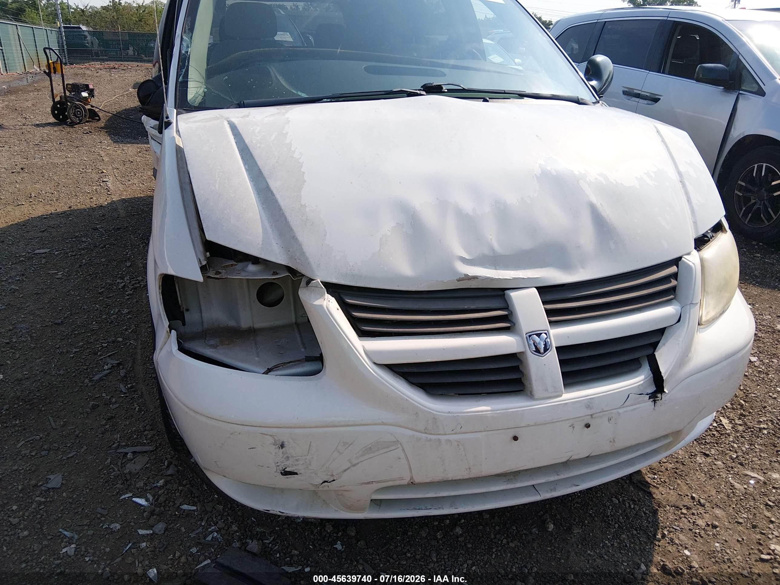 2006 Dodge Caravan Sxt White vin: 1D8GP45R96B737592