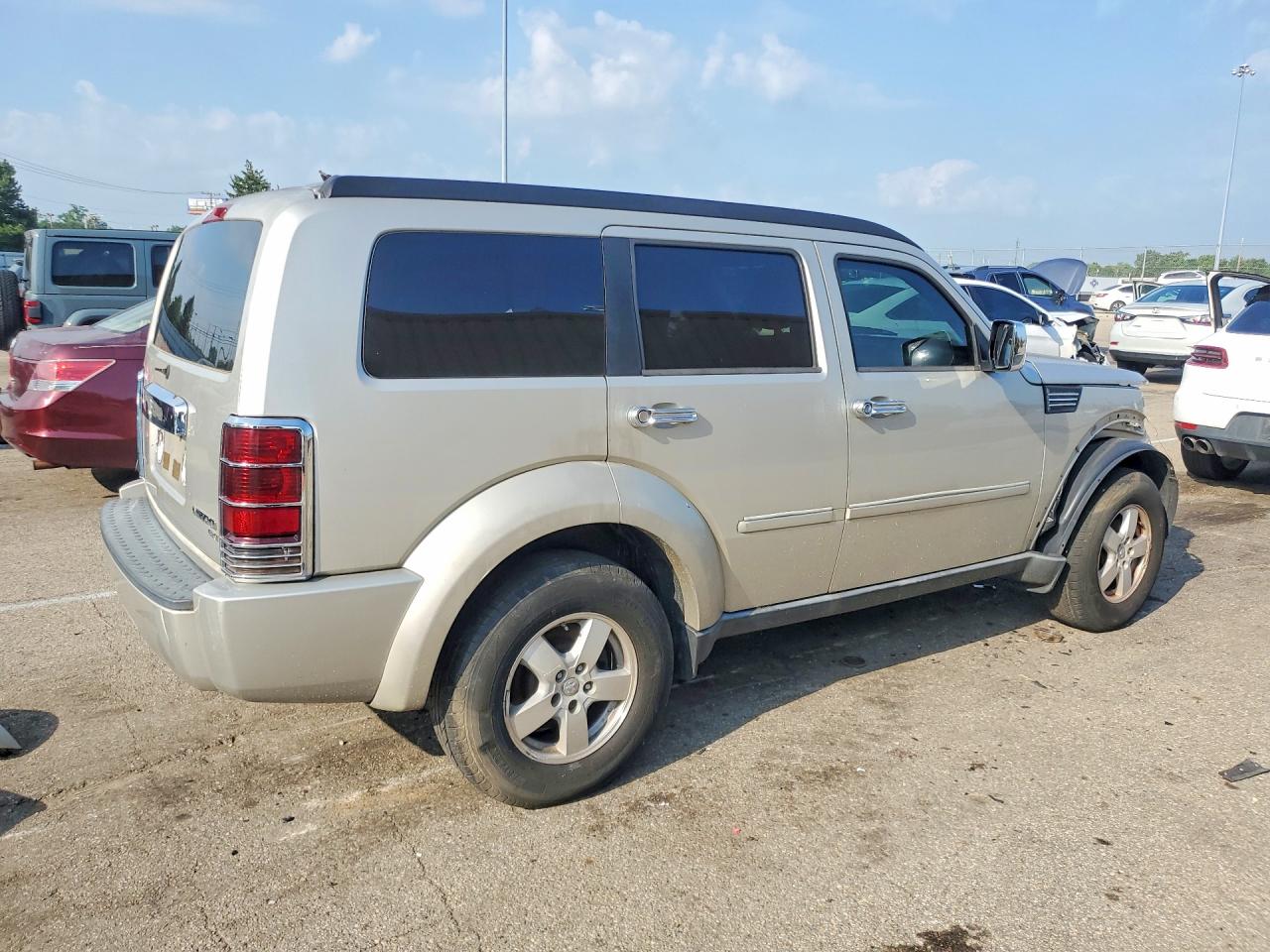 2008 Dodge Nitro Sxt Beige vin: 1D8GT28K38W254089