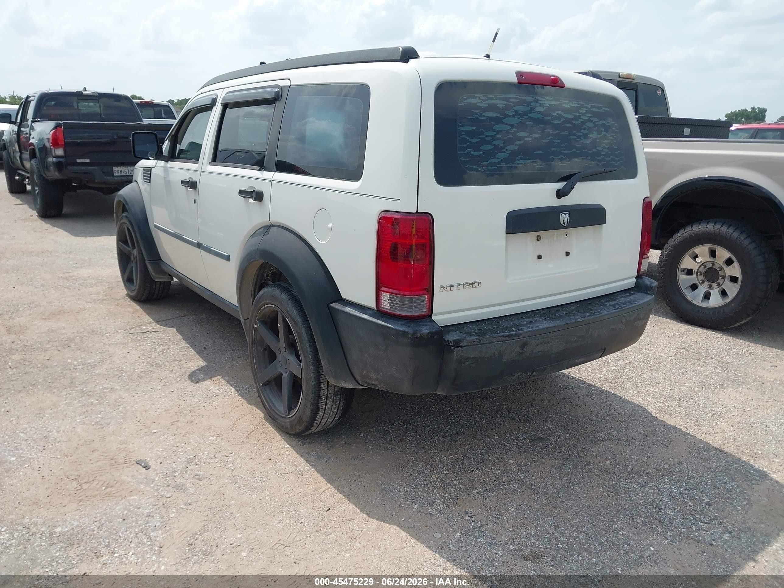 2008 Dodge Nitro Sxt White vin: 1D8GT28K58W230196