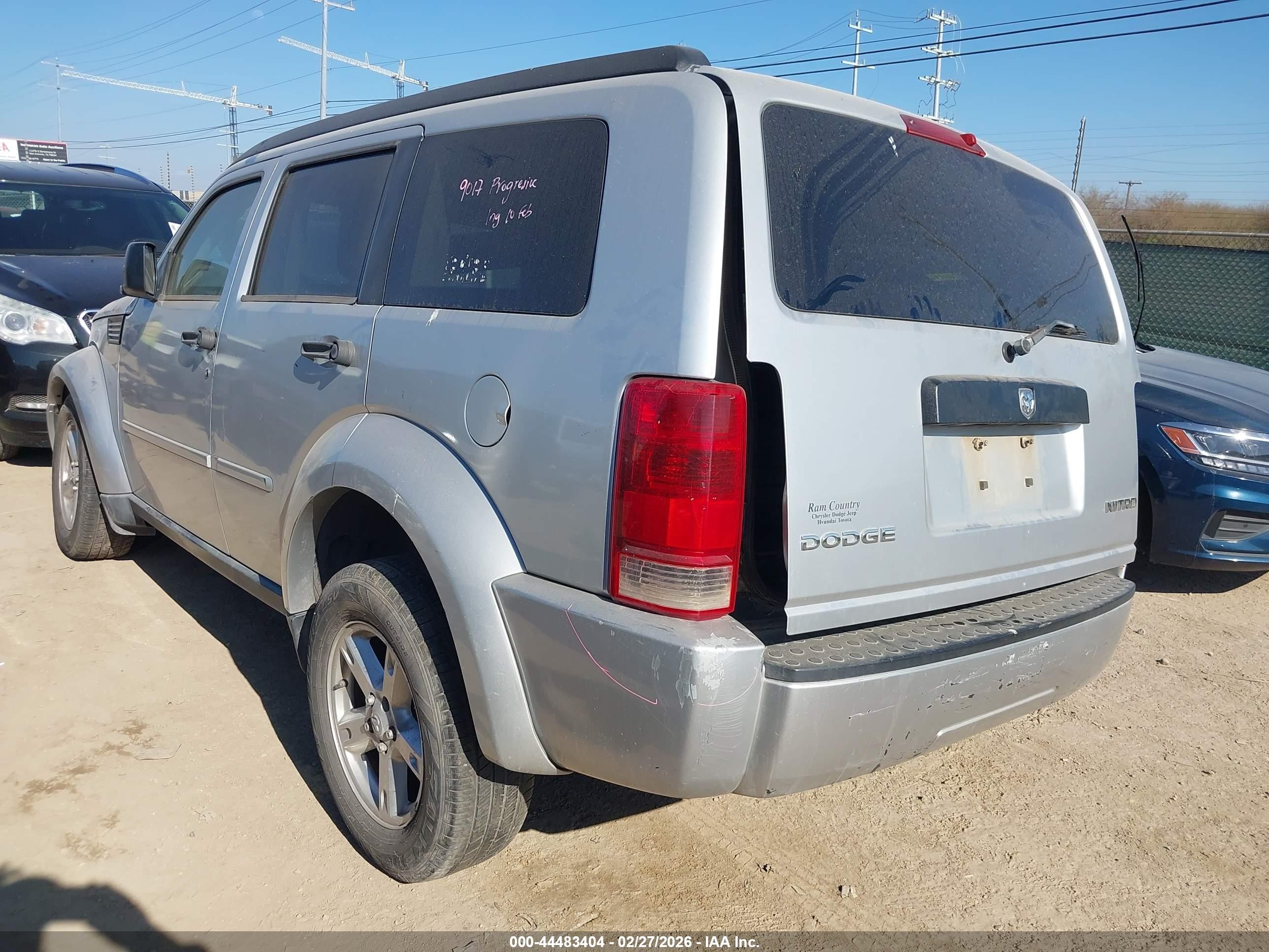 2009 Dodge Nitro Se Серебряный vin: 1D8GT28K59W528703