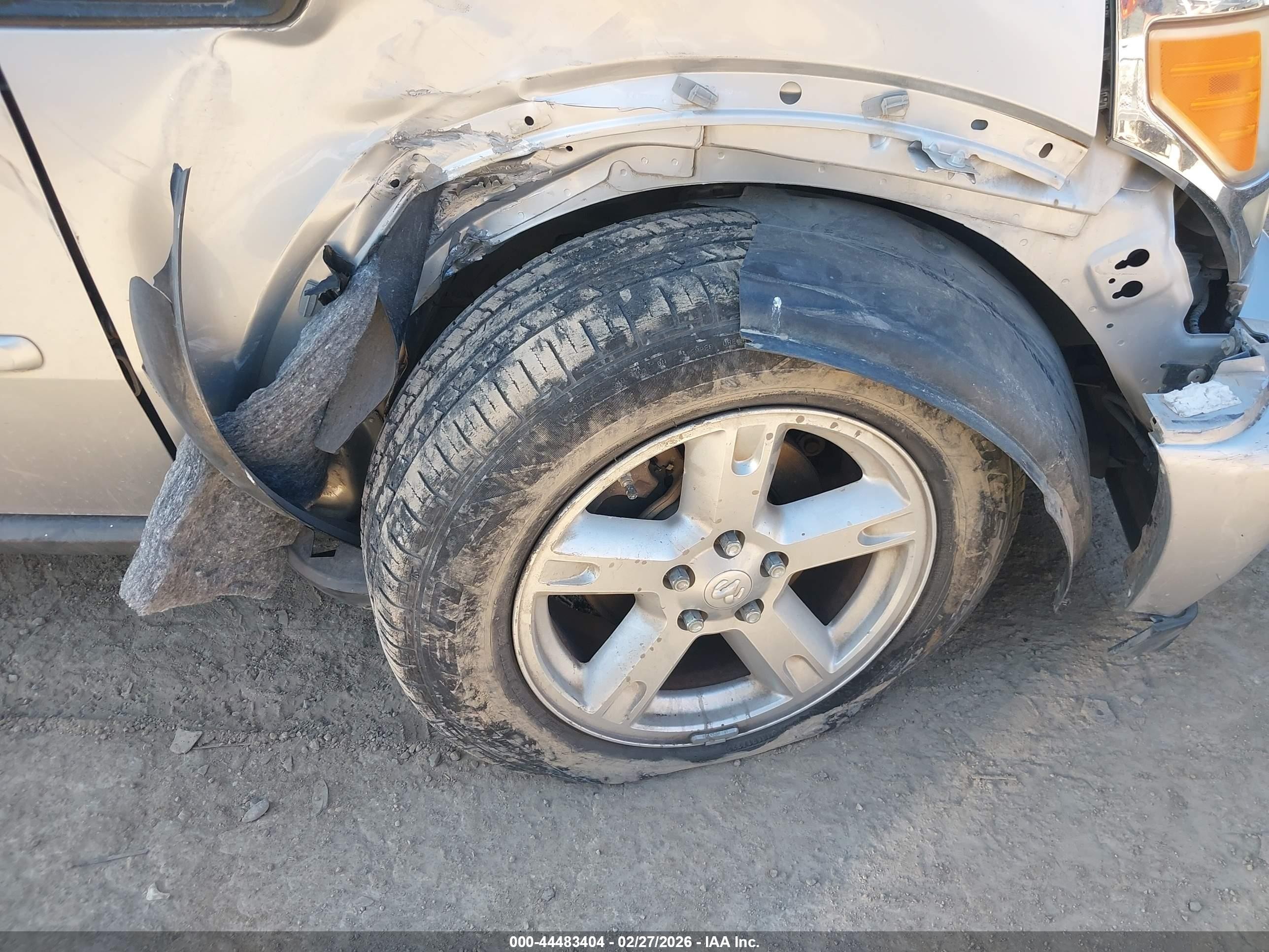 2009 Dodge Nitro Se Серебряный vin: 1D8GT28K59W528703