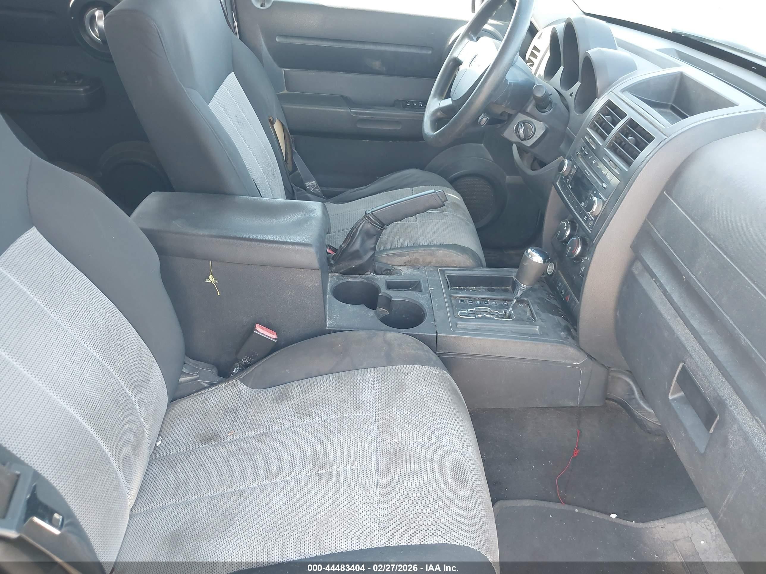 2009 Dodge Nitro Se Серебряный vin: 1D8GT28K59W528703