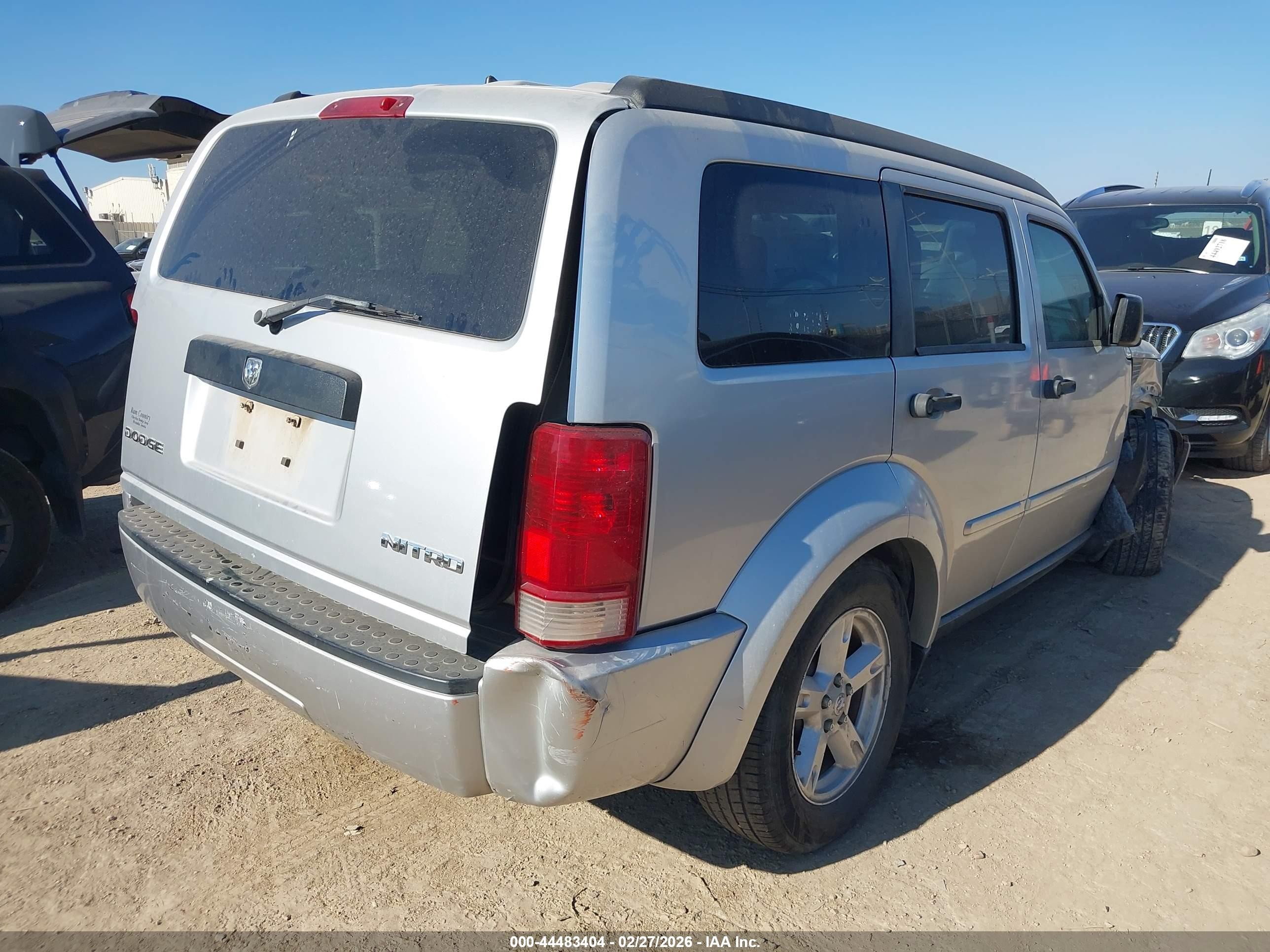 2009 Dodge Nitro Se Серебряный vin: 1D8GT28K59W528703