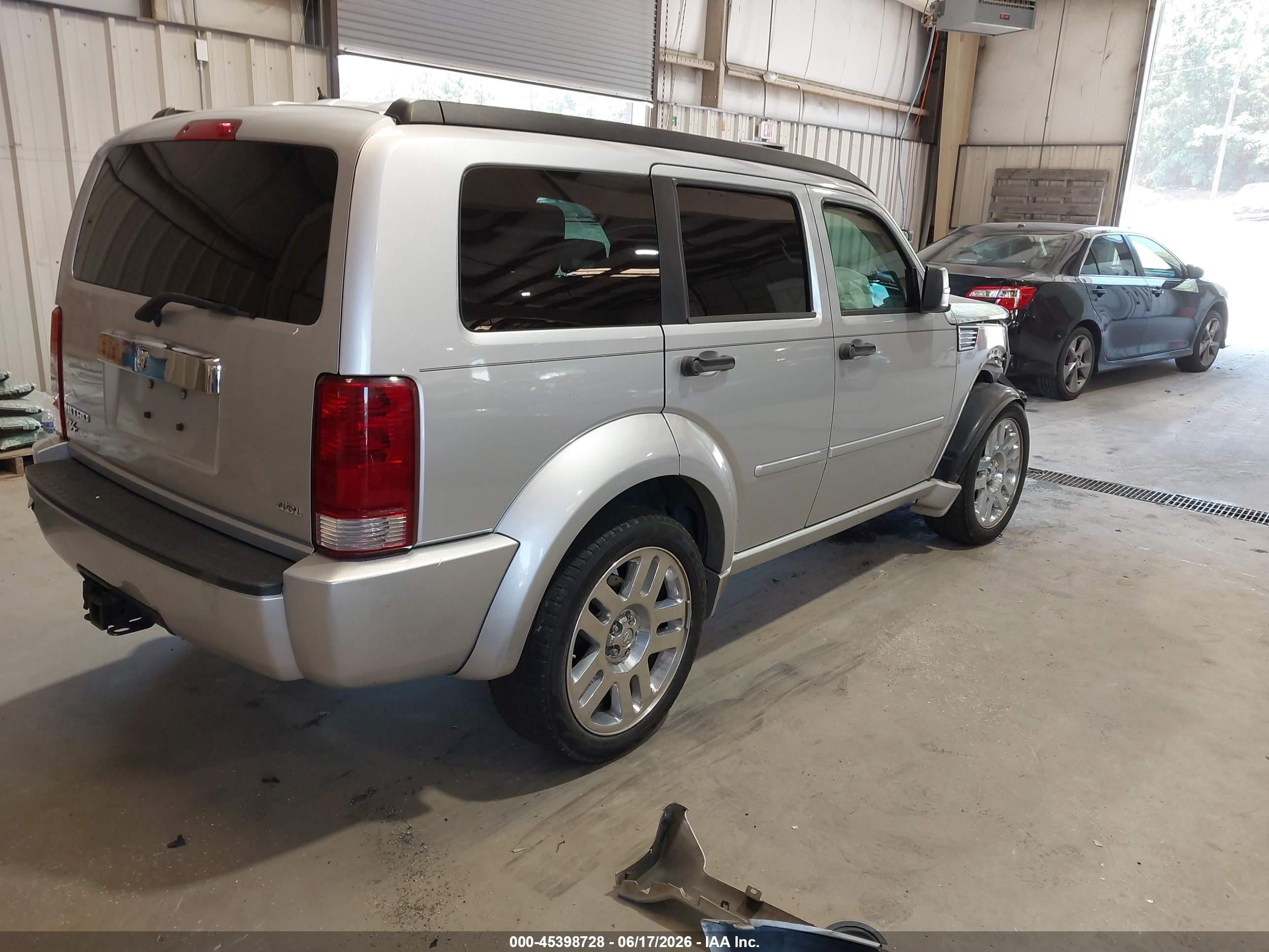 2007 Dodge Nitro Slt/rt Silver vin: 1D8GT58697W606840