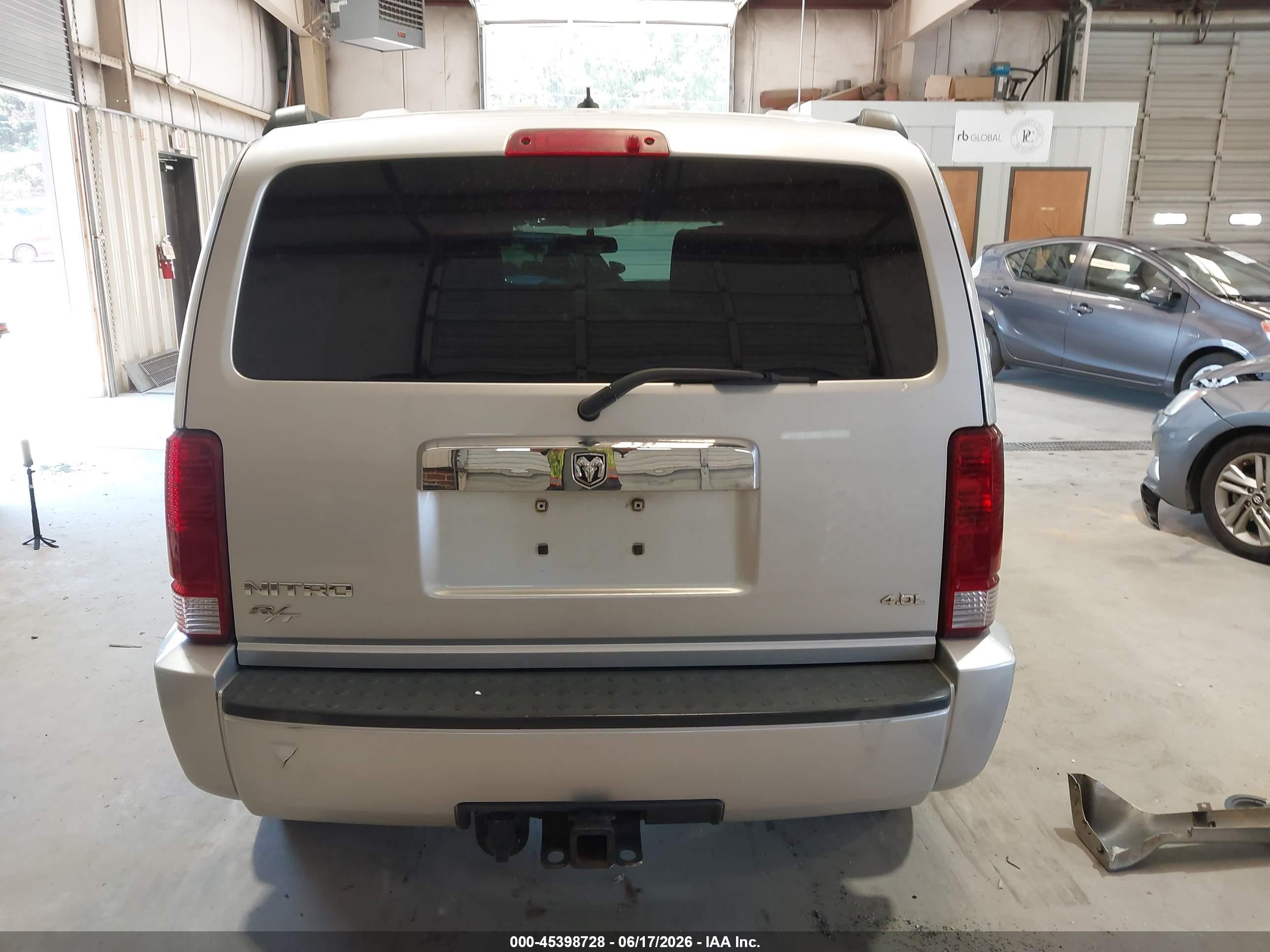 2007 Dodge Nitro Slt/rt Silver vin: 1D8GT58697W606840