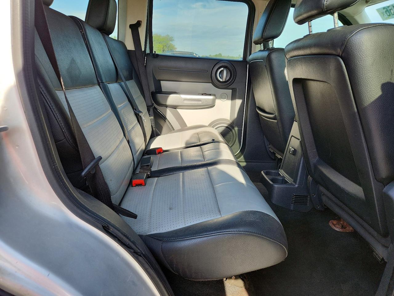 2007 Dodge Nitro Slt Серебряный vin: 1D8GT58K47W640925
