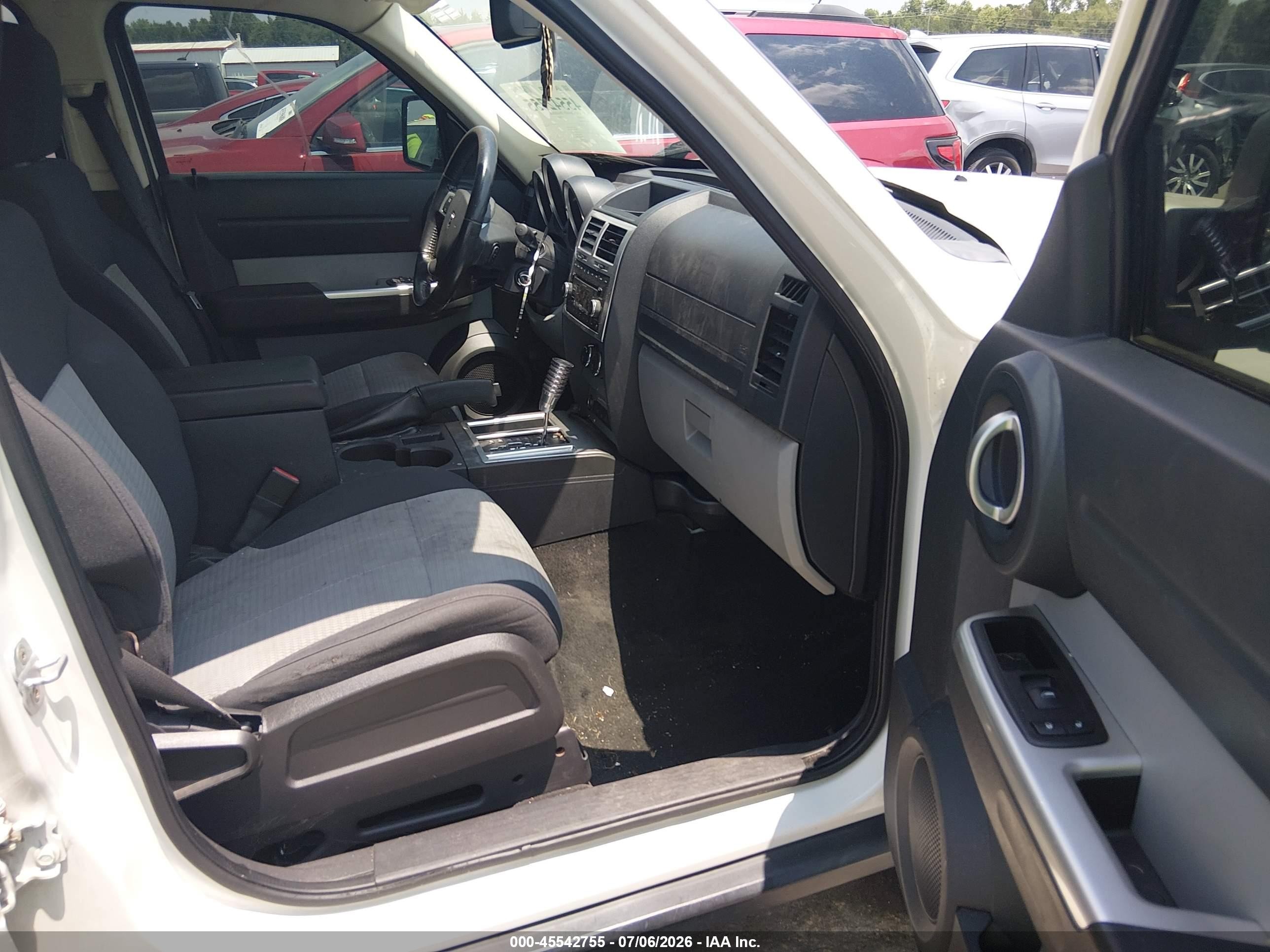 2007 Dodge Nitro Slt/rt White vin: 1D8GT58K47W719608