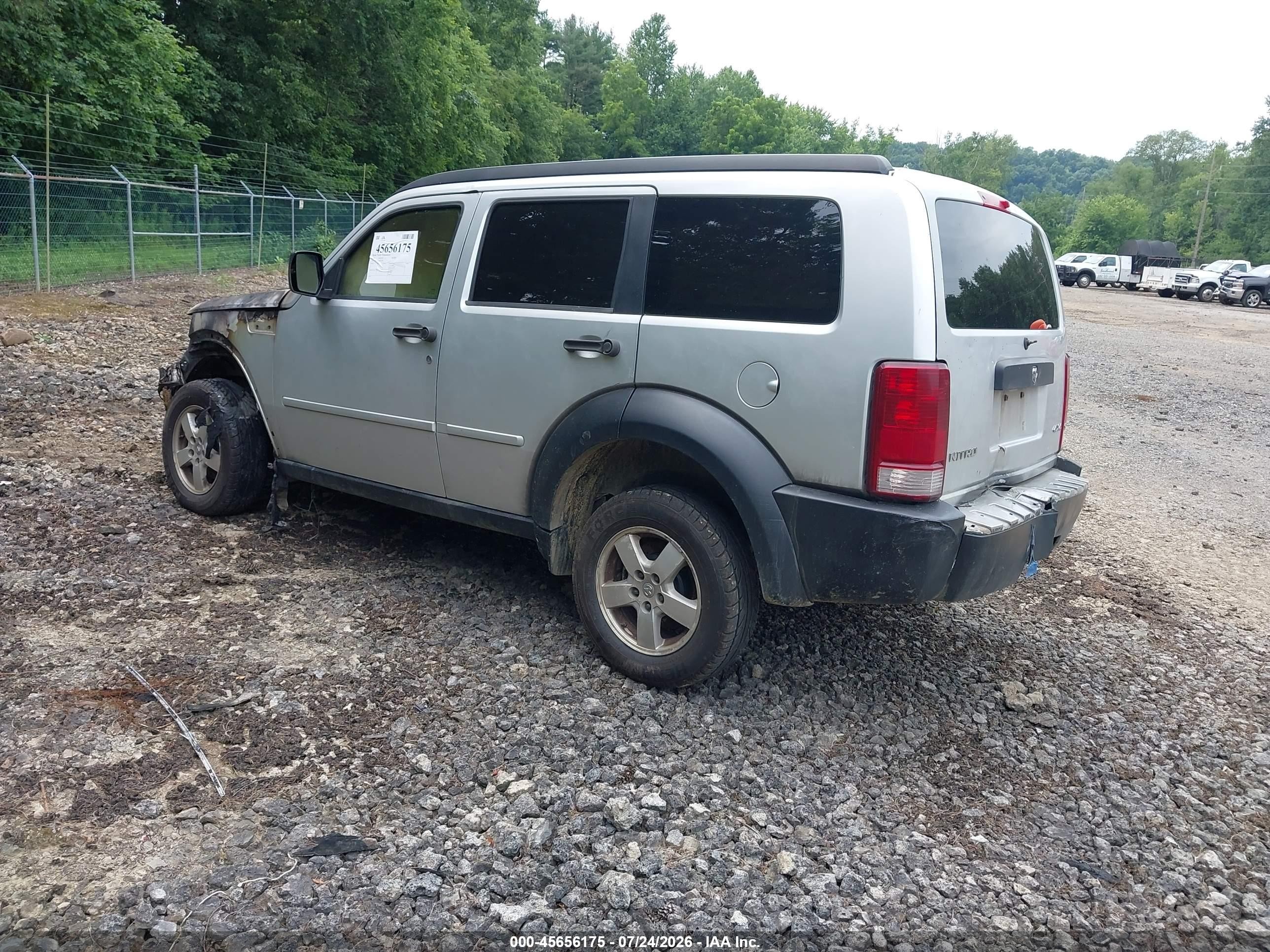 2008 Dodge Nitro Sxt Silver vin: 1D8GU28K18W178823
