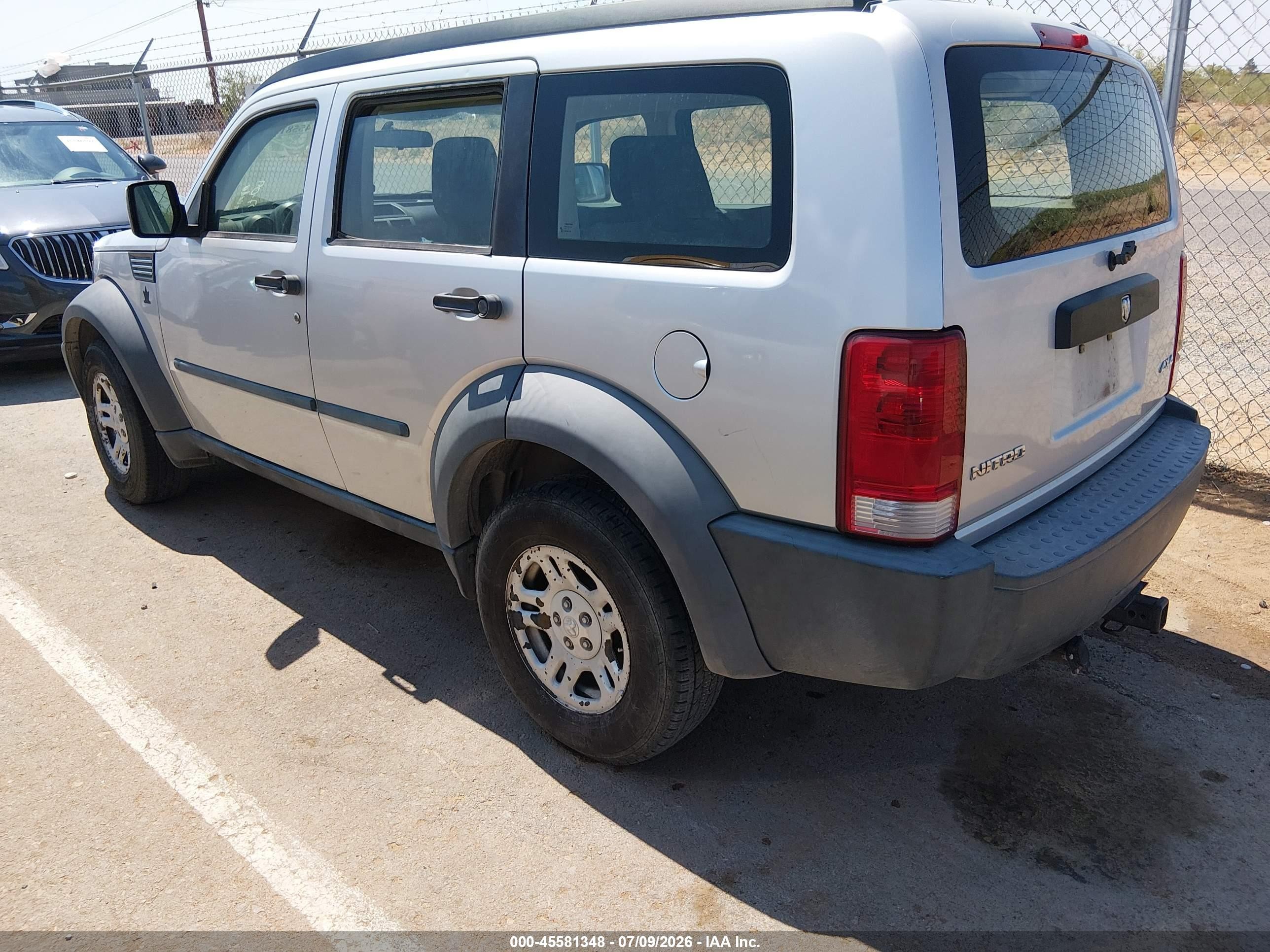 2008 Dodge Nitro Sxt Silver vin: 1D8GU28K28W145636