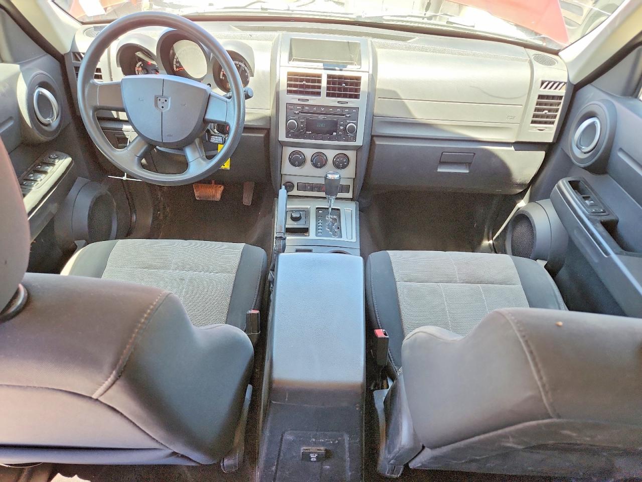 2008 Dodge Nitro Sxt Burgundy vin: 1D8GU28K28W239029