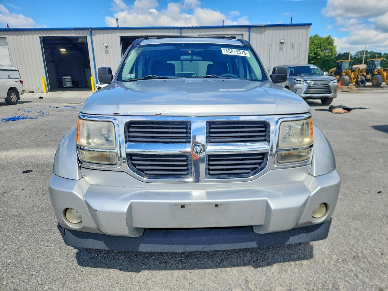 2008 Dodge Nitro Sxt Silver vin: 1D8GU28K28W270877