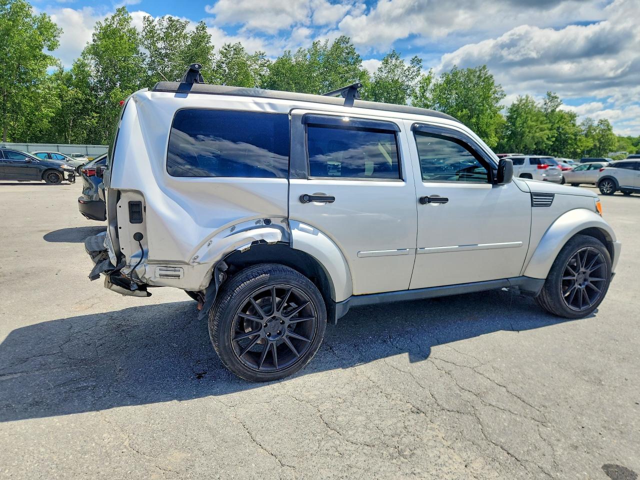 2008 Dodge Nitro Sxt Silver vin: 1D8GU28K28W270877