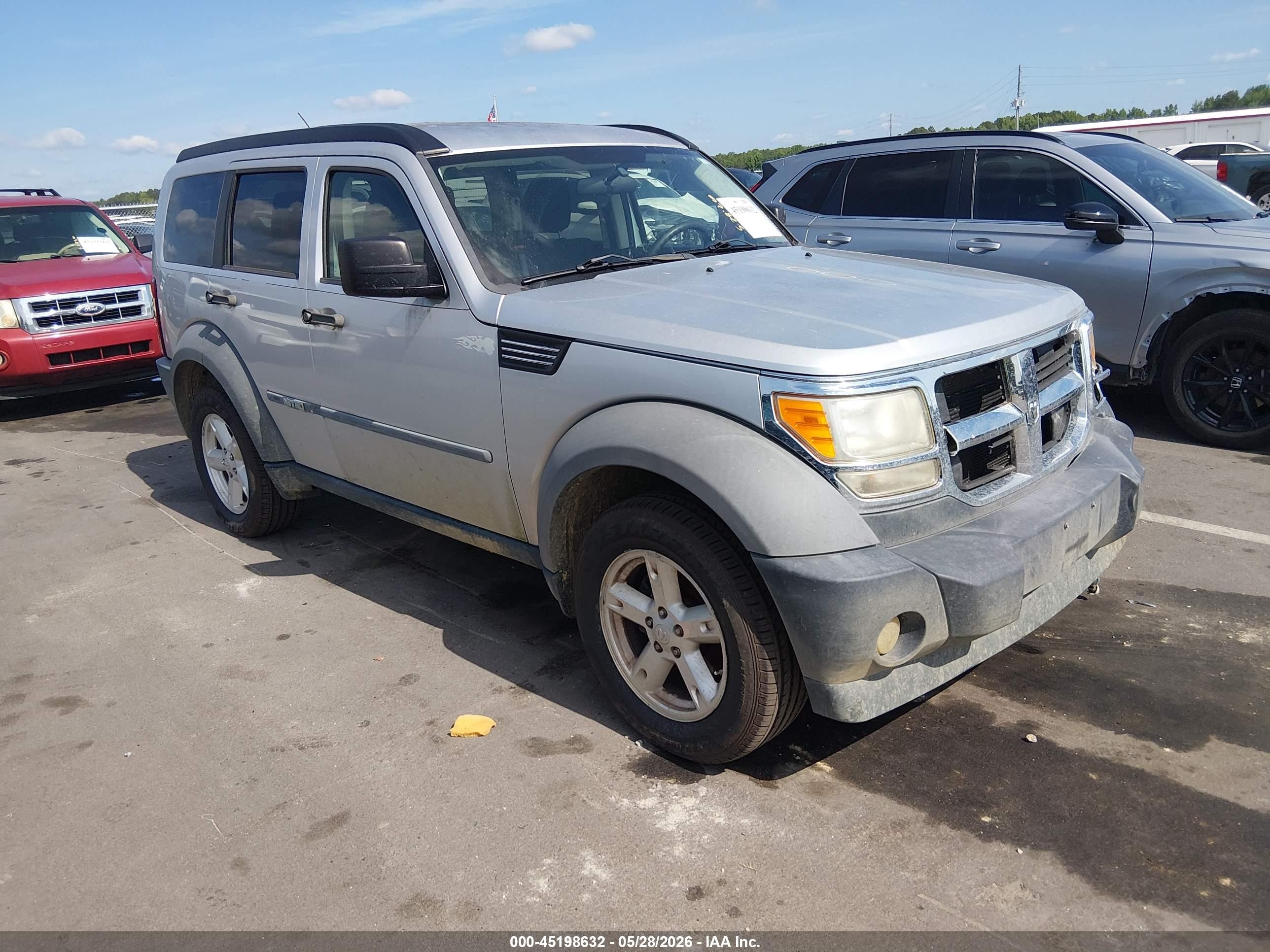 2007 Dodge Nitro Sxt Silver vin: 1D8GU28K47W588711