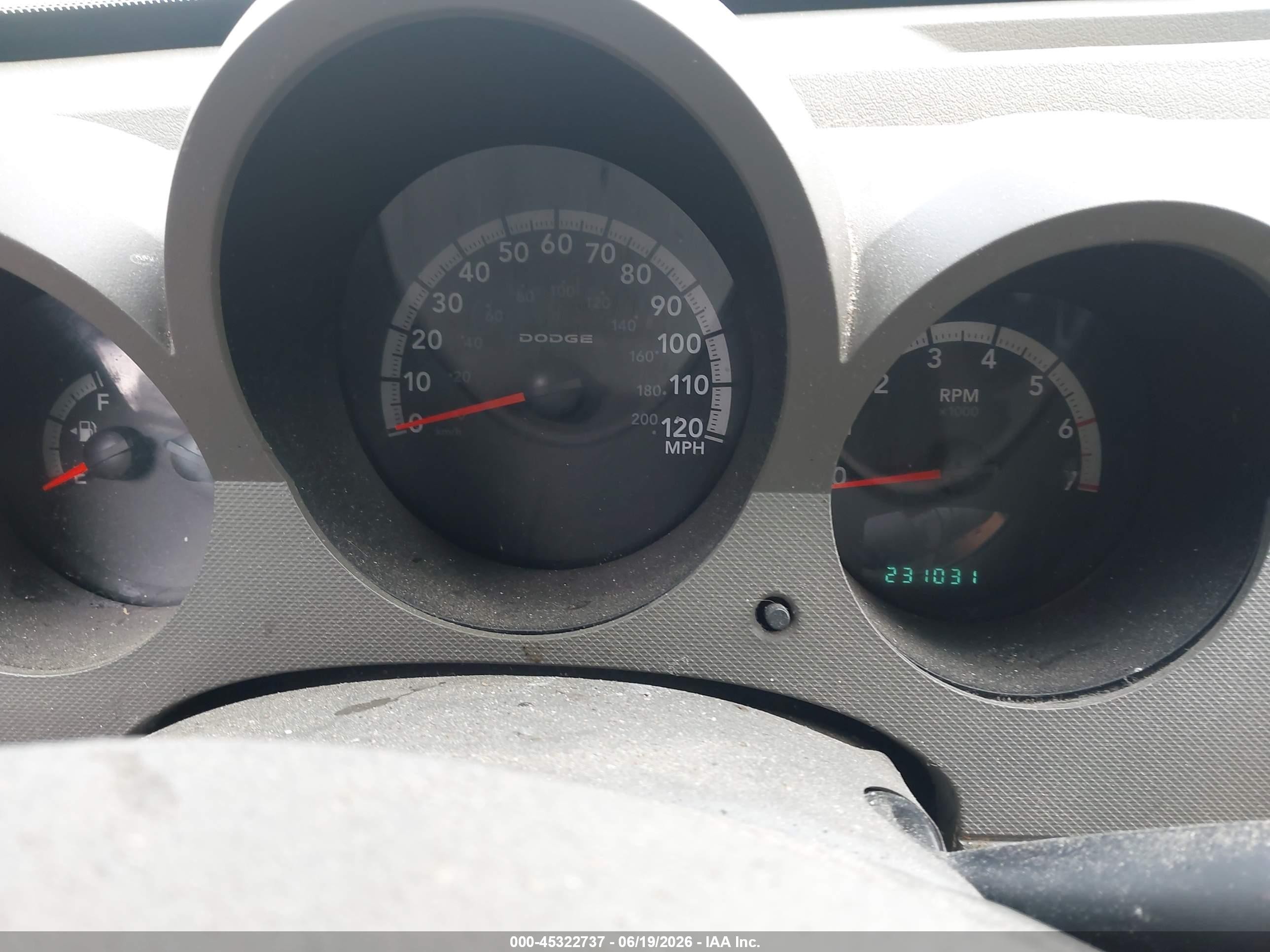 2008 Dodge Nitro Sxt White vin: 1D8GU28K58W235797