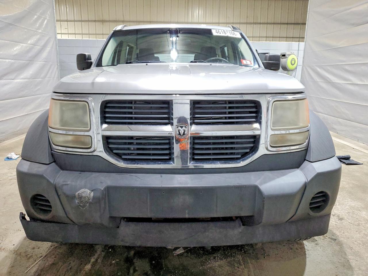 2008 Dodge Nitro Sxt Silver vin: 1D8GU28K68W128094