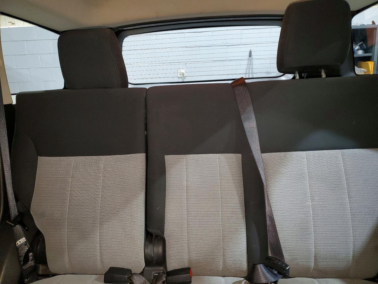 2008 Dodge Nitro Sxt Silver vin: 1D8GU28K68W128094