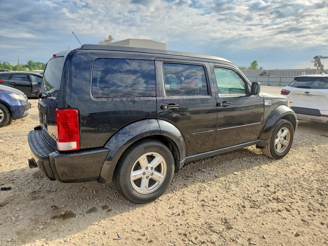2008 Dodge Nitro Sxt Black vin: 1D8GU28K88W135239