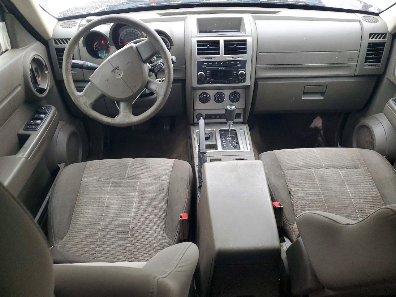 2009 Dodge Nitro Se Silver vin: 1D8GU28K99W513585