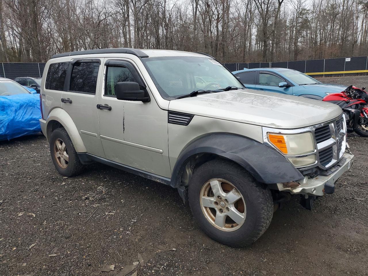 2009 Dodge Nitro Se Silver vin: 1D8GU28K99W513585